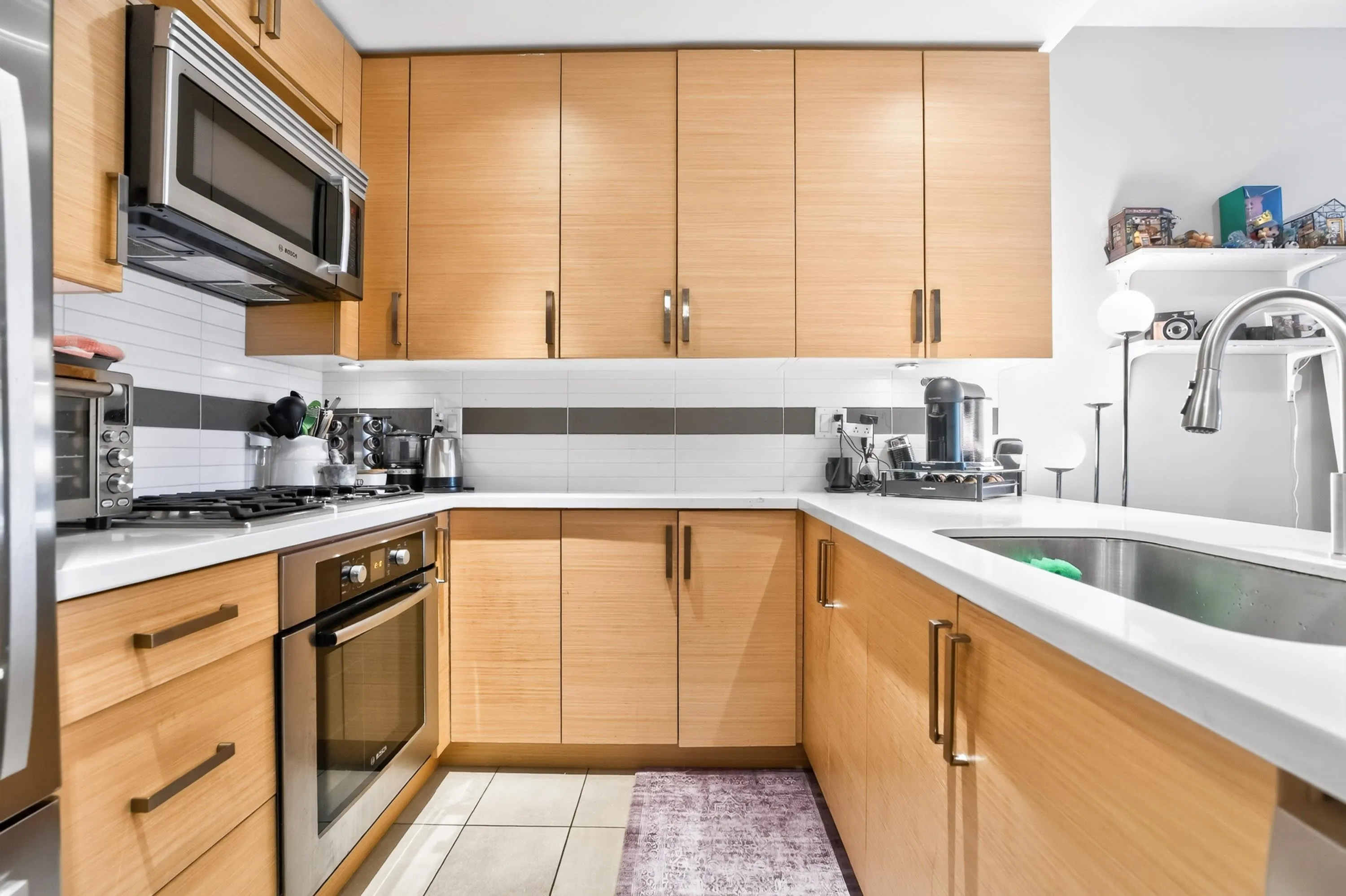 4710 Hastings Street #202