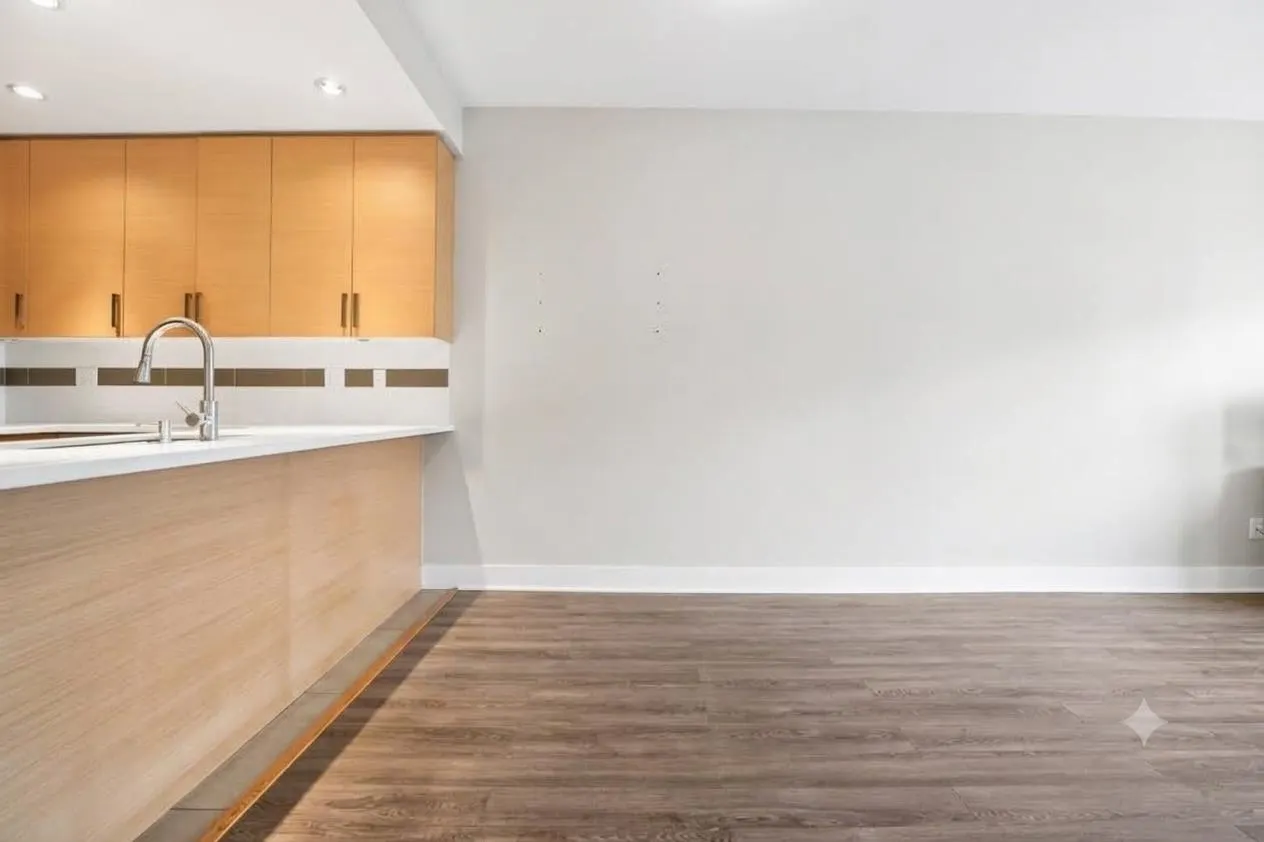 4710 Hastings Street #202