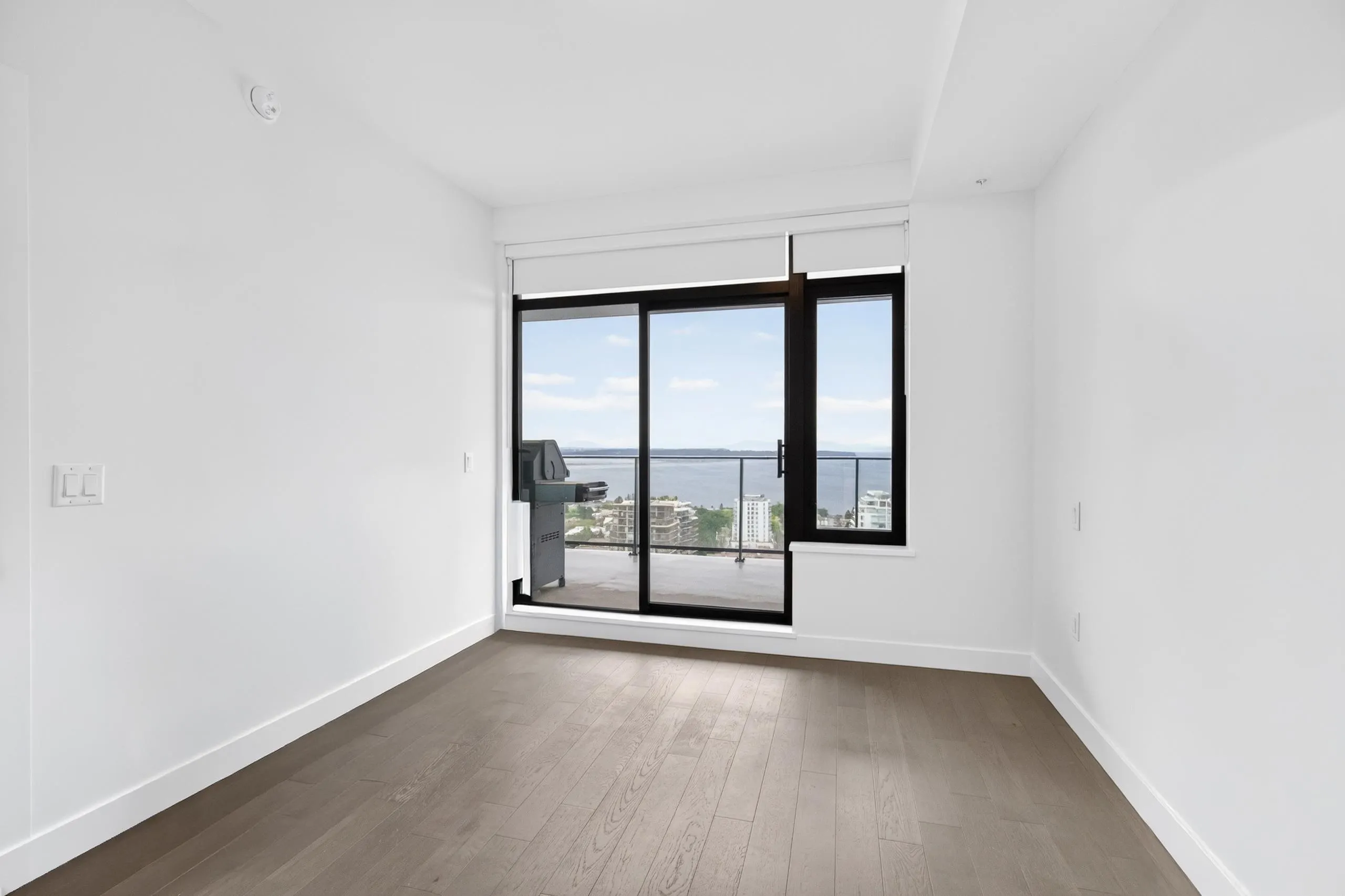 1588 Johnston Road #2404