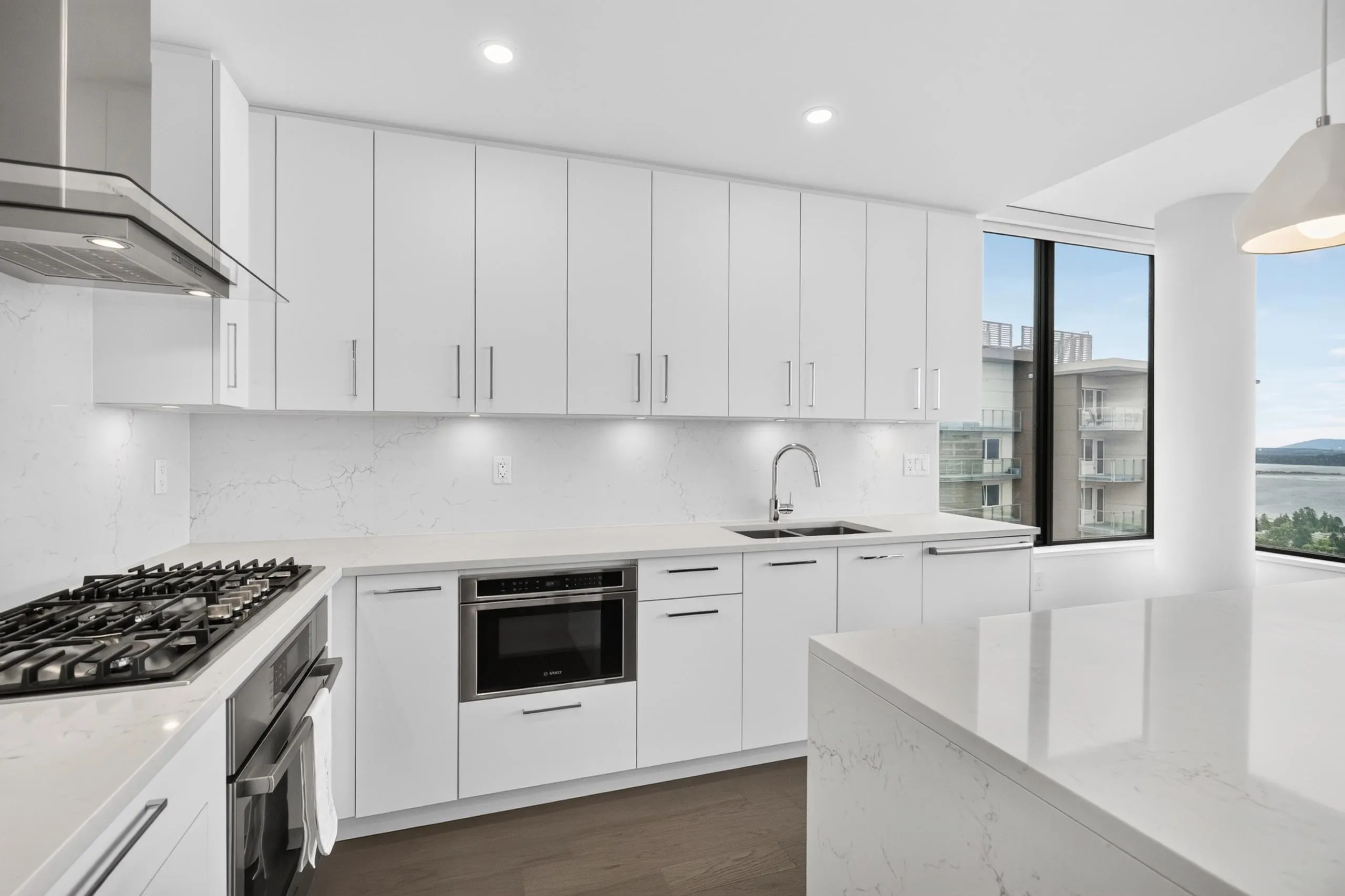 1588 Johnston Road #2404