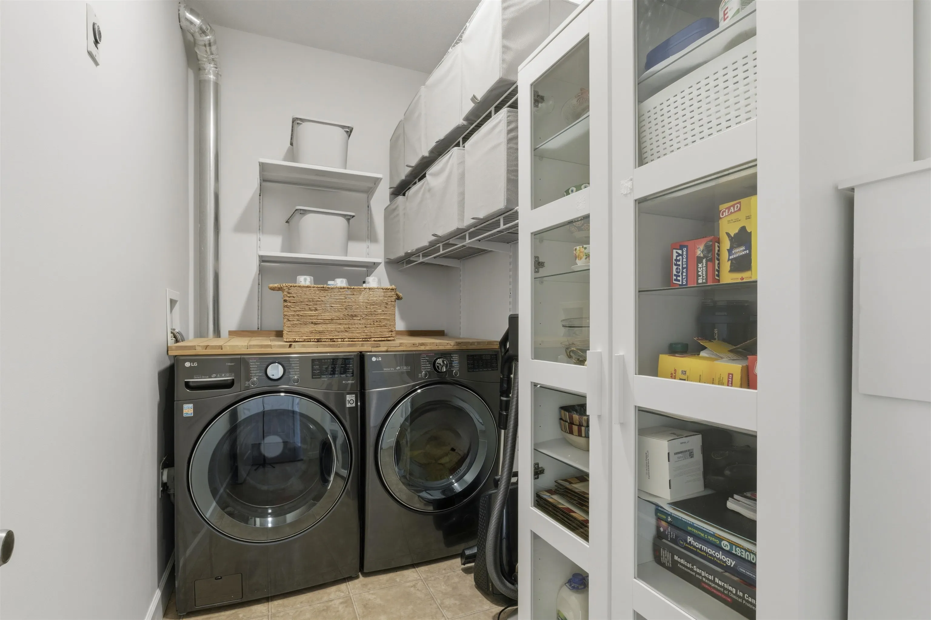 20281 53a Avenue #401