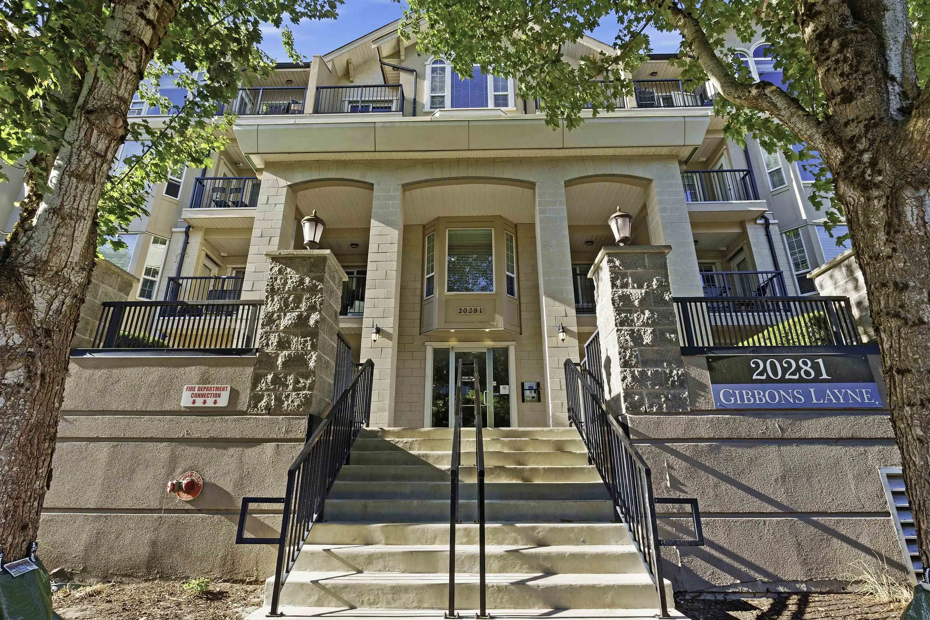 20281 53a Avenue #401