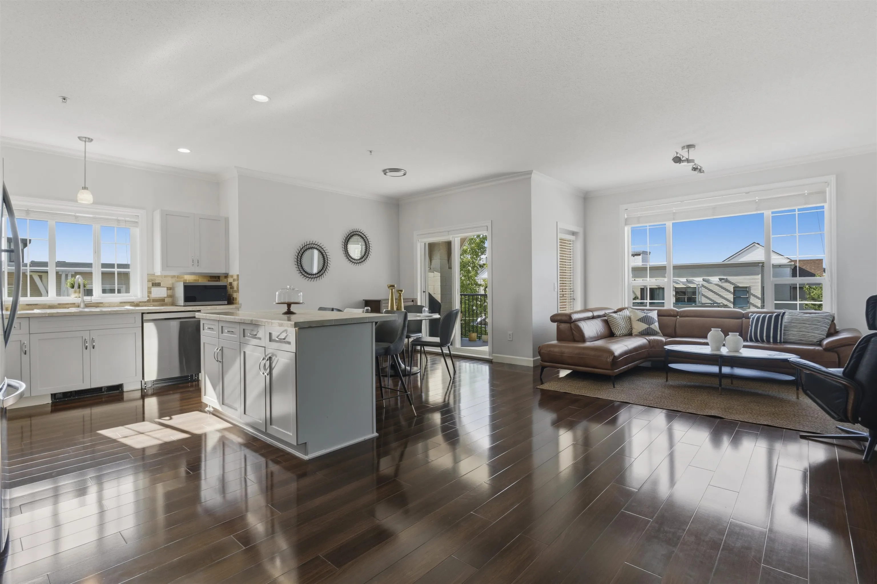 20281 53a Avenue #401
