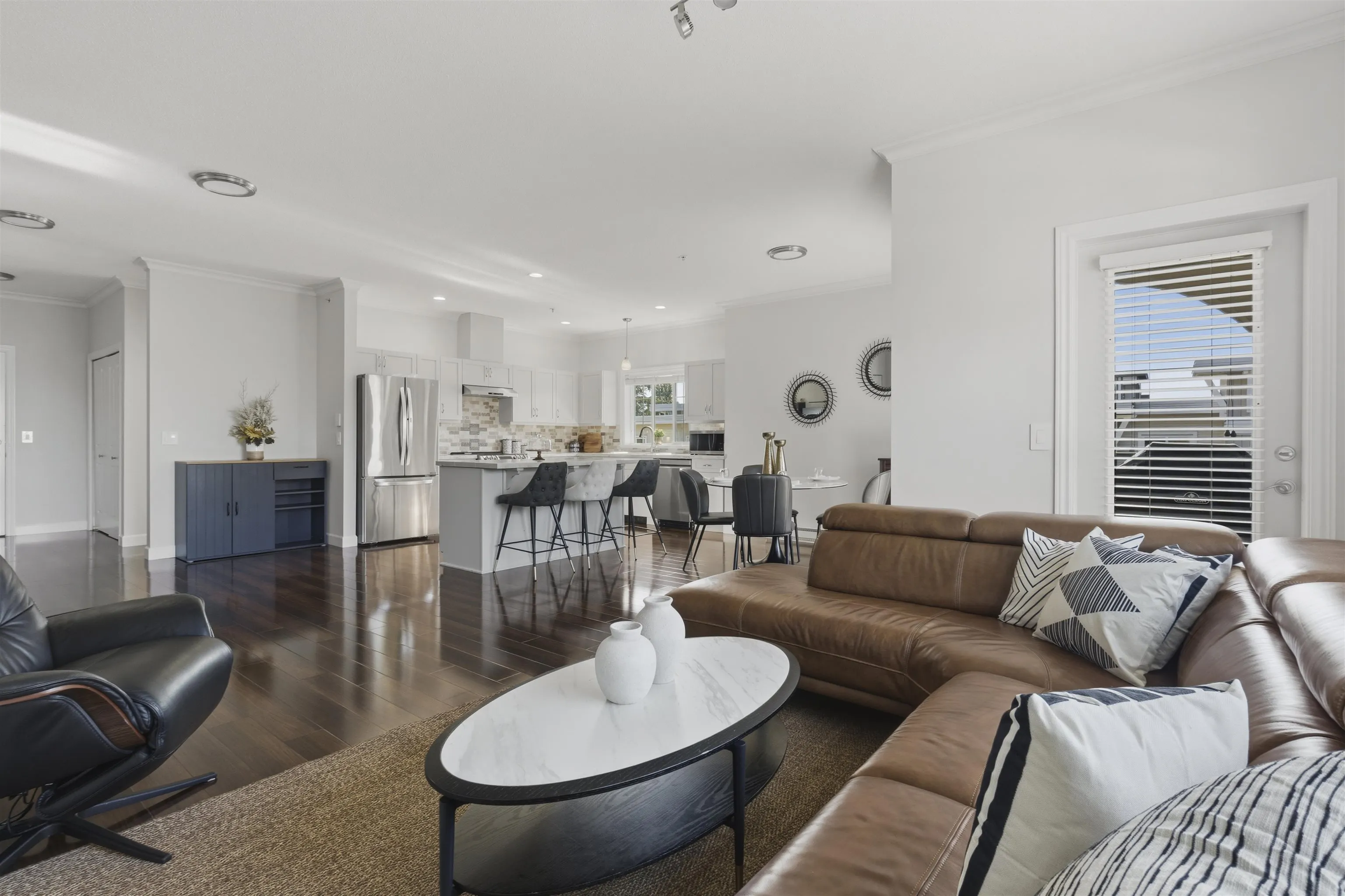 20281 53a Avenue #401