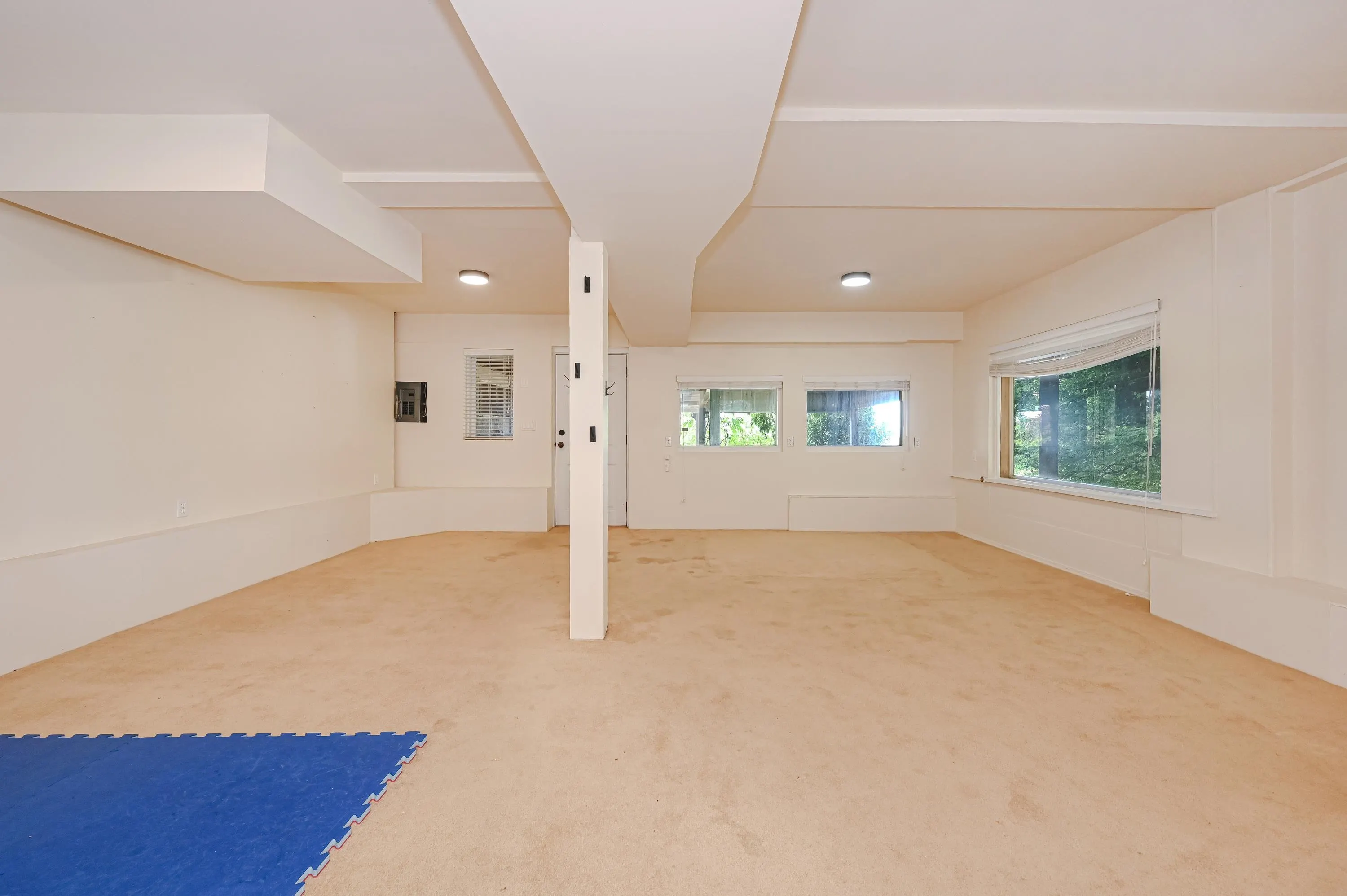 14249 Marine Drive