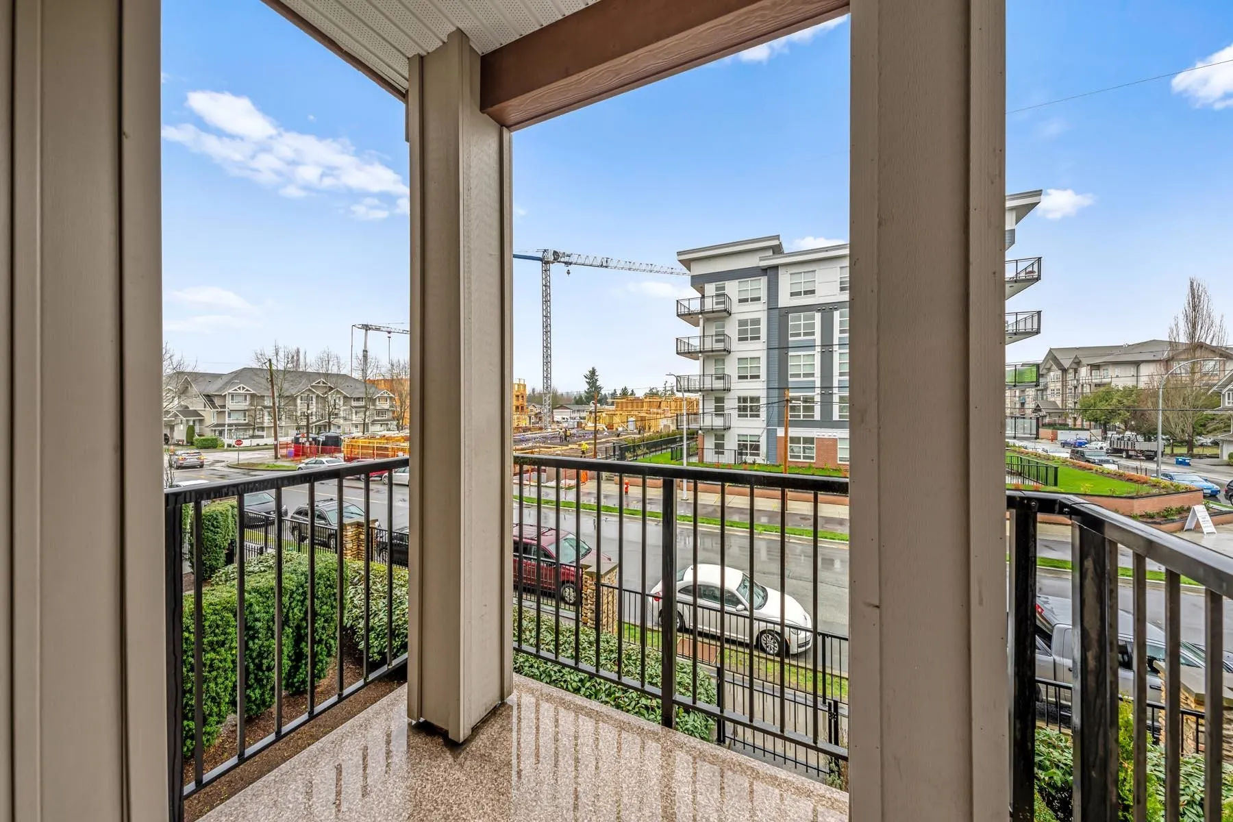20175 53 Avenue #208