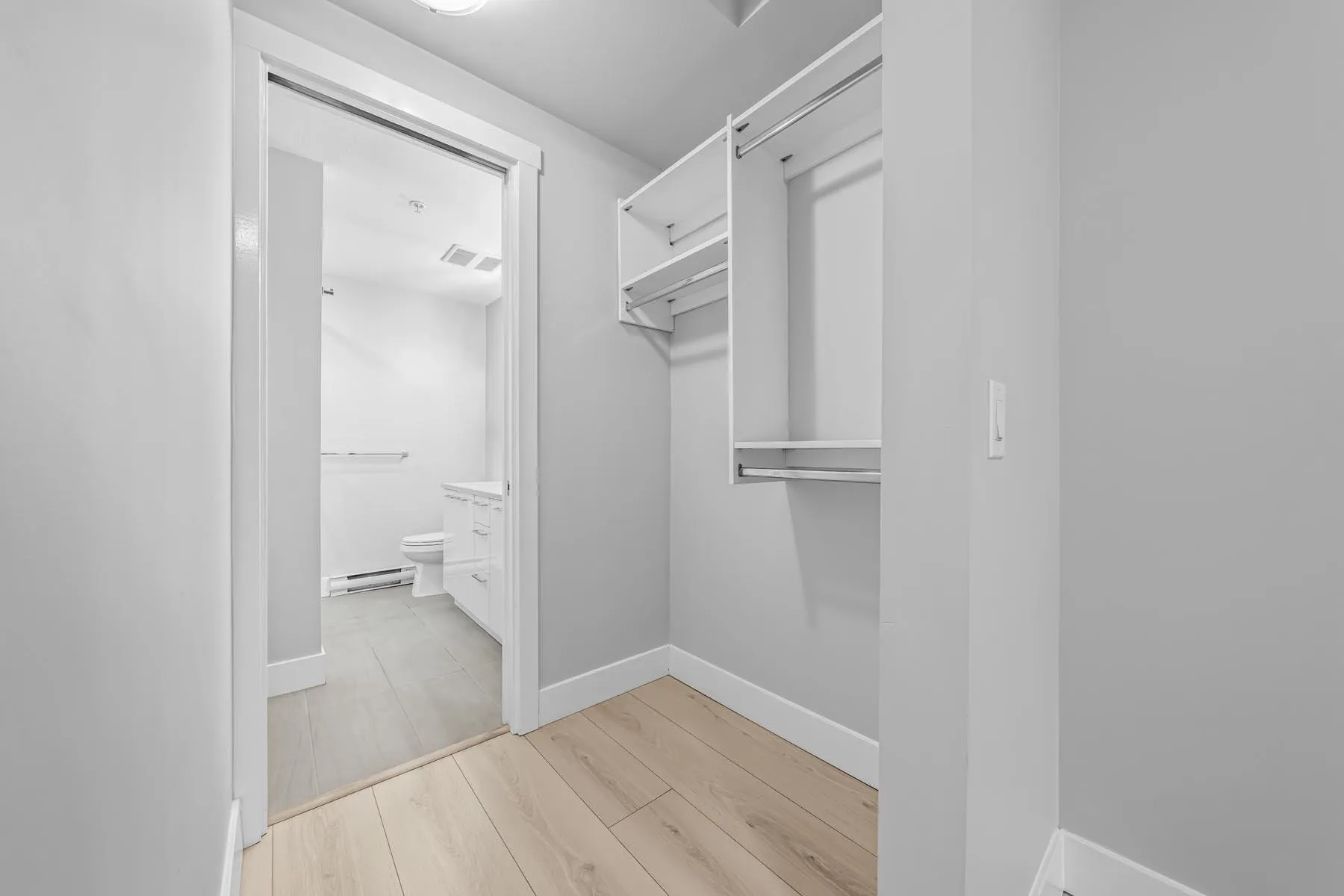 20175 53 Avenue #208