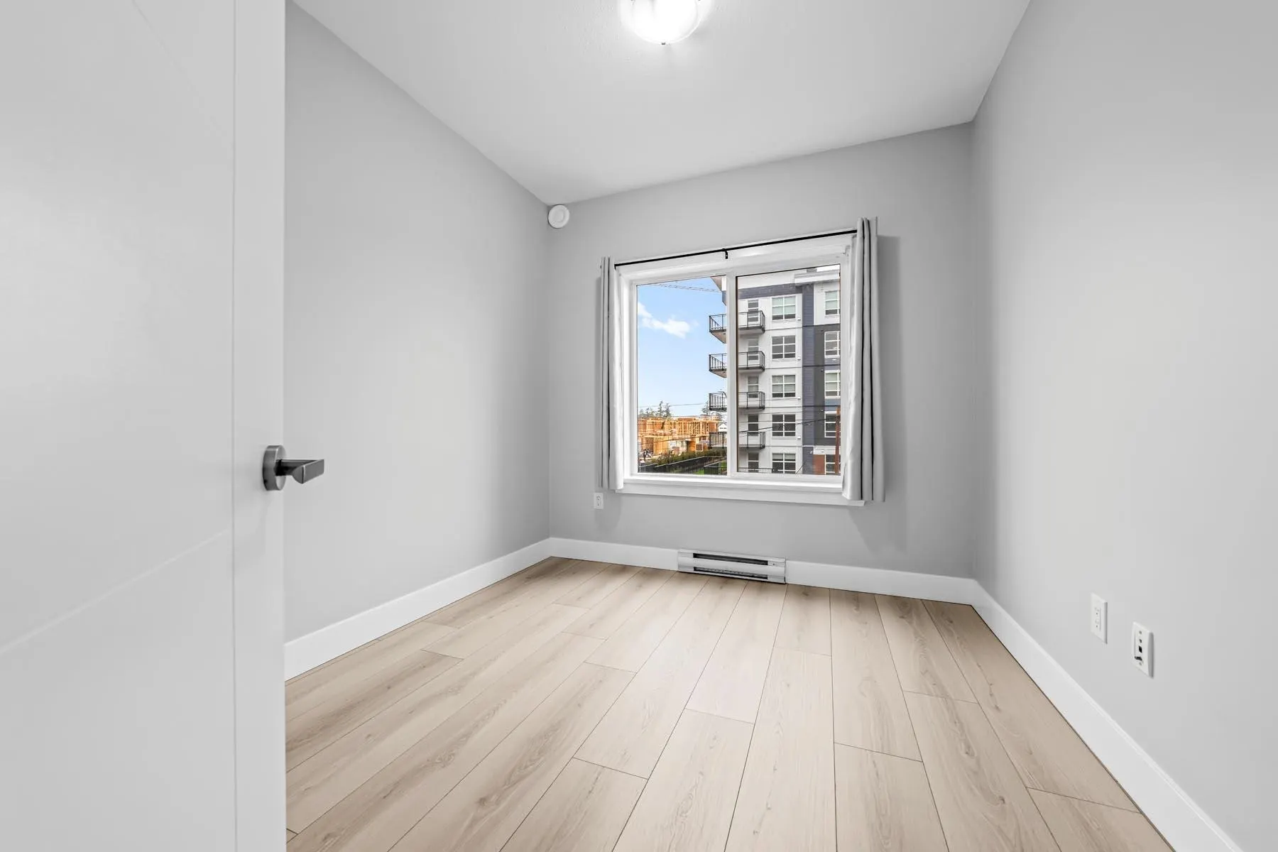 20175 53 Avenue #208