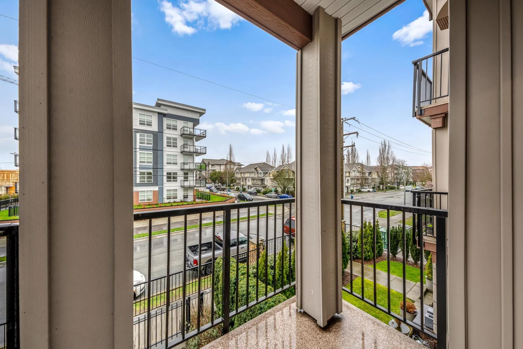 20175 53 Avenue #208