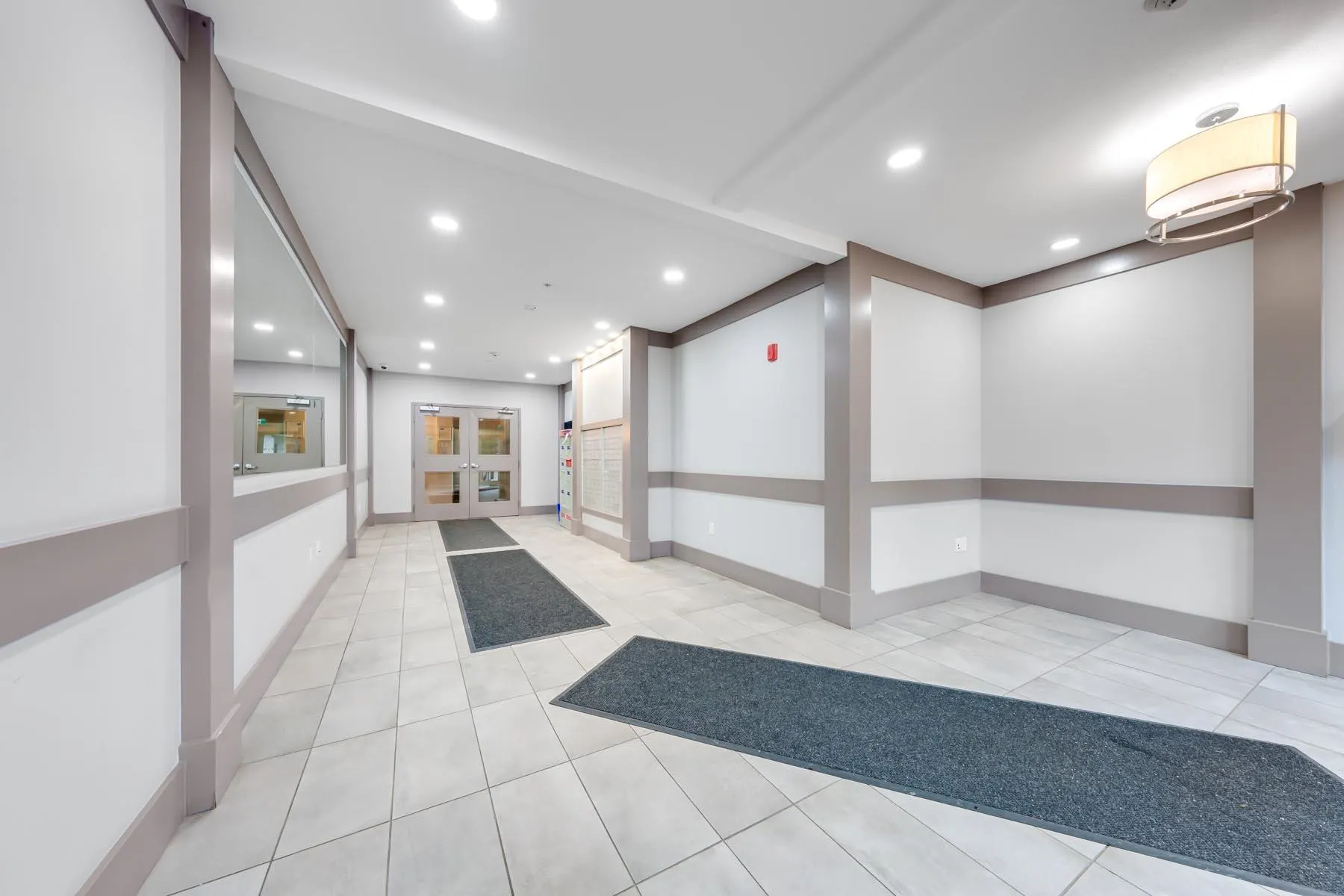 20175 53 Avenue #208