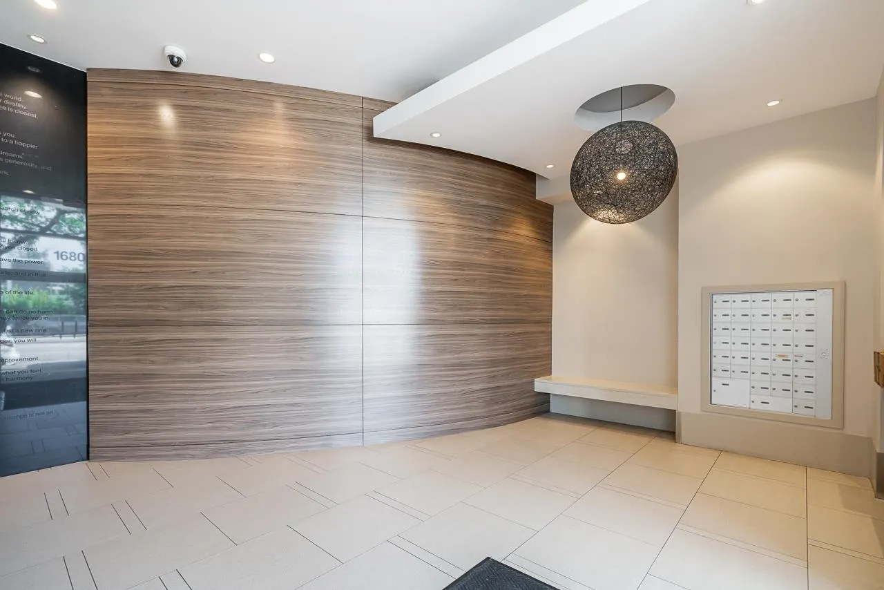 1680 W 4th Avenue #409