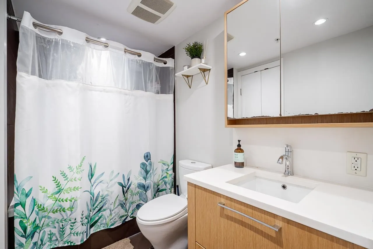 1680 W 4th Avenue #409