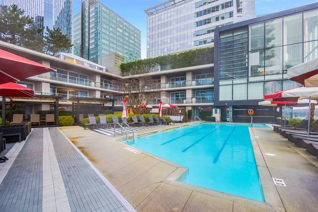 1011 W Cordova Street #4103