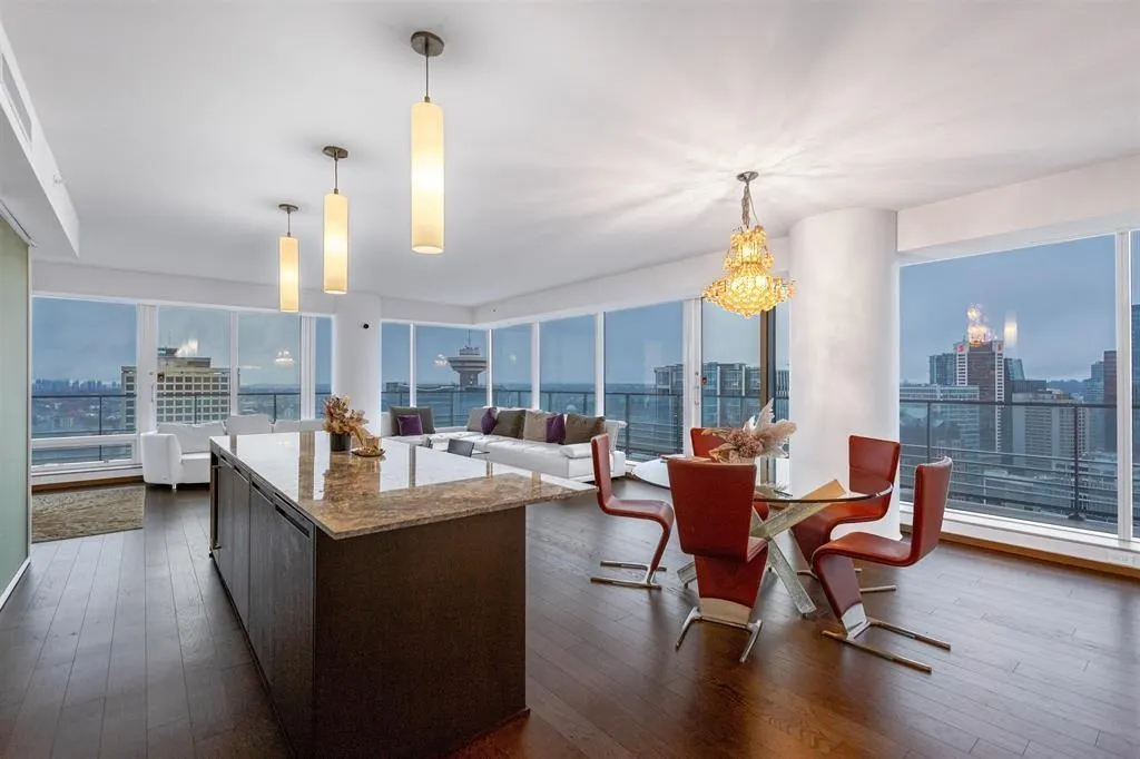 1011 W Cordova Street #4103