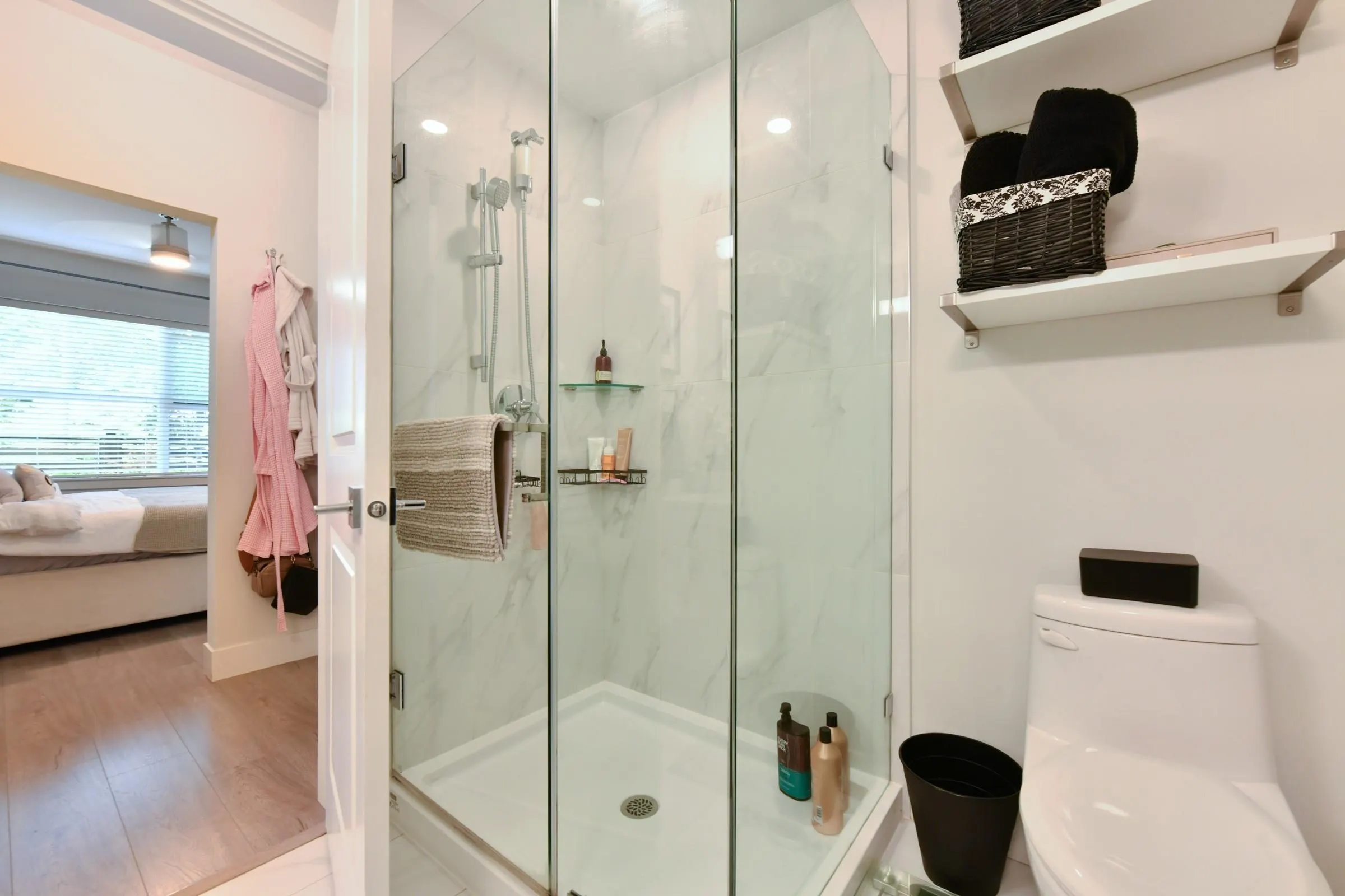 22136 49 Avenue #106