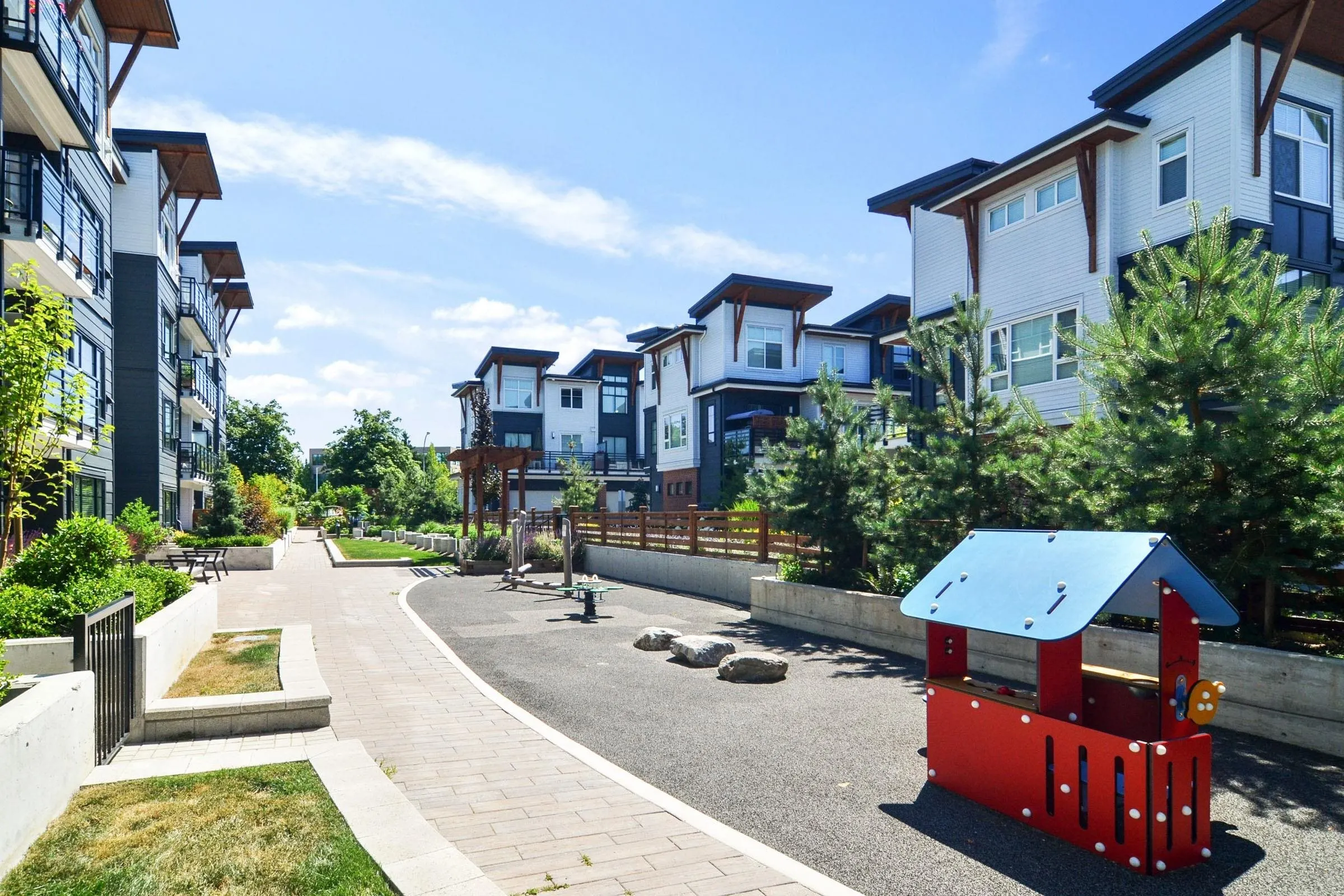 22136 49 Avenue #106