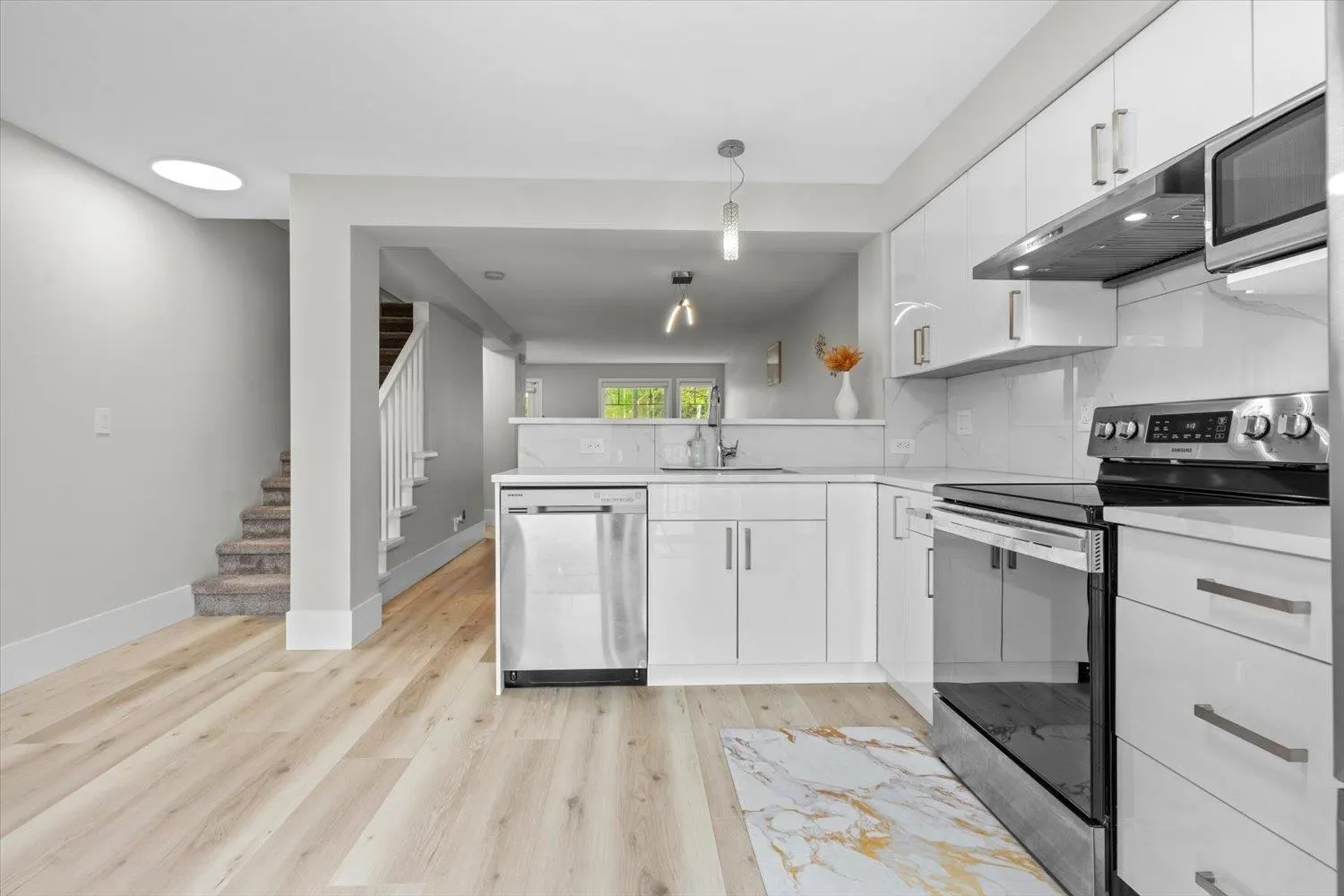4401 Blauson Boulevard #41
