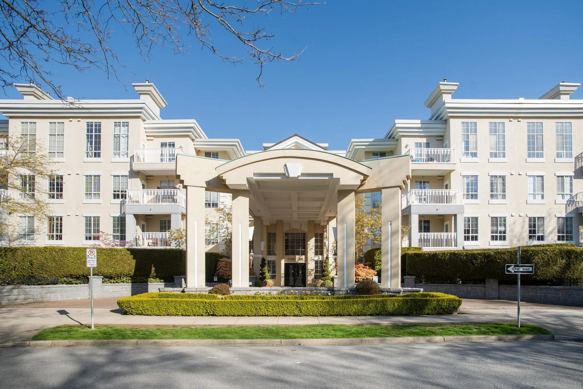 5835 Hampton Place #116