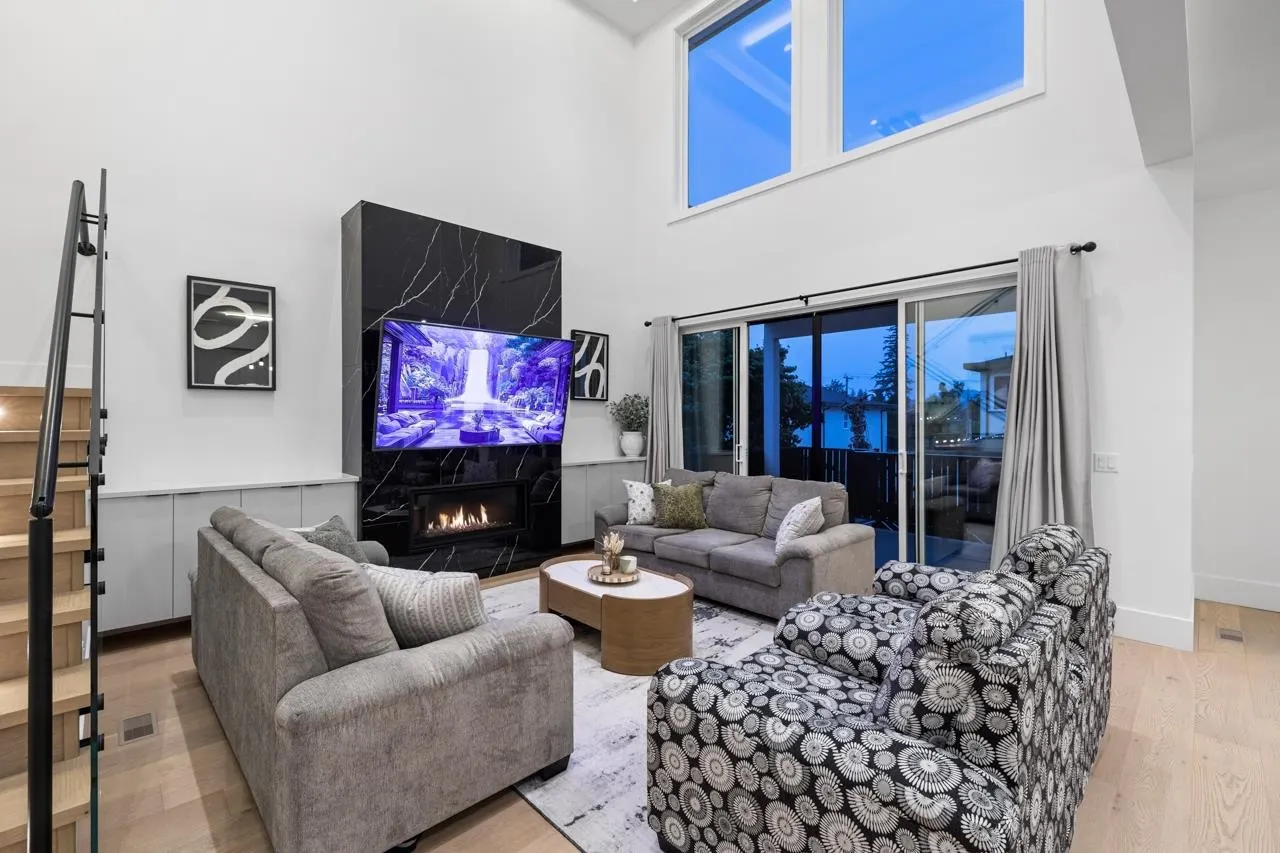 2330 Cascade Street