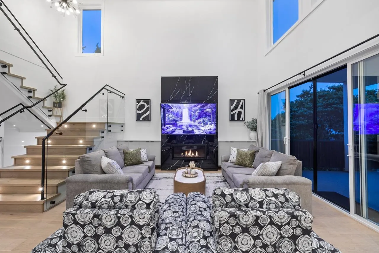 2330 Cascade Street