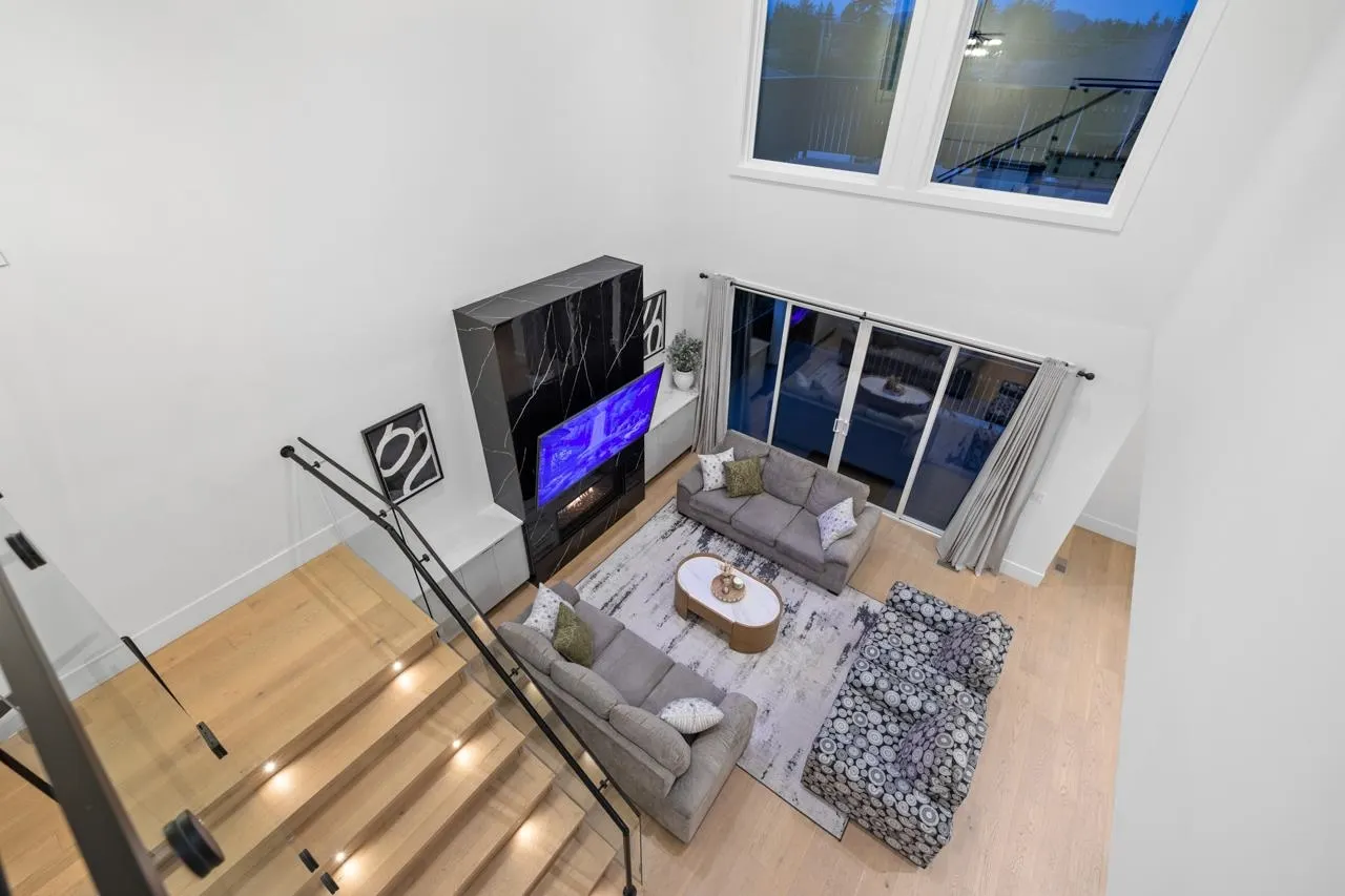 2330 Cascade Street