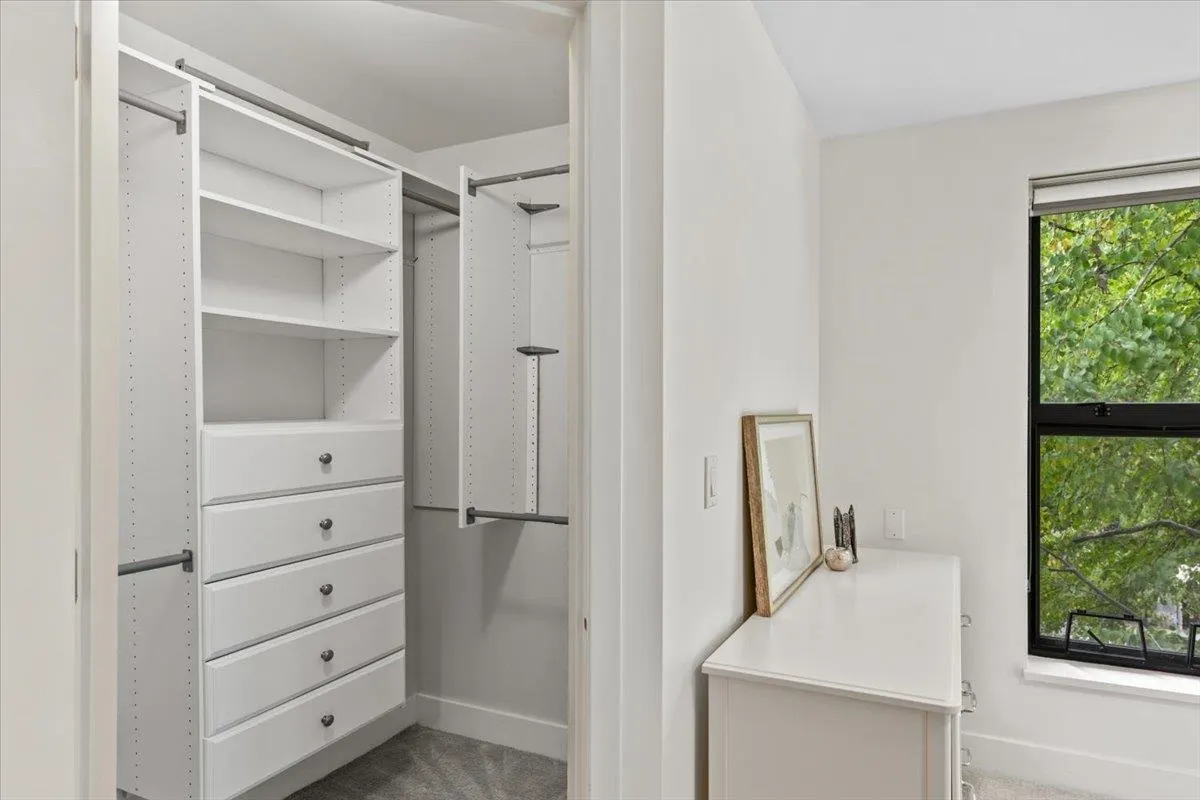 2688 Vine Street #111