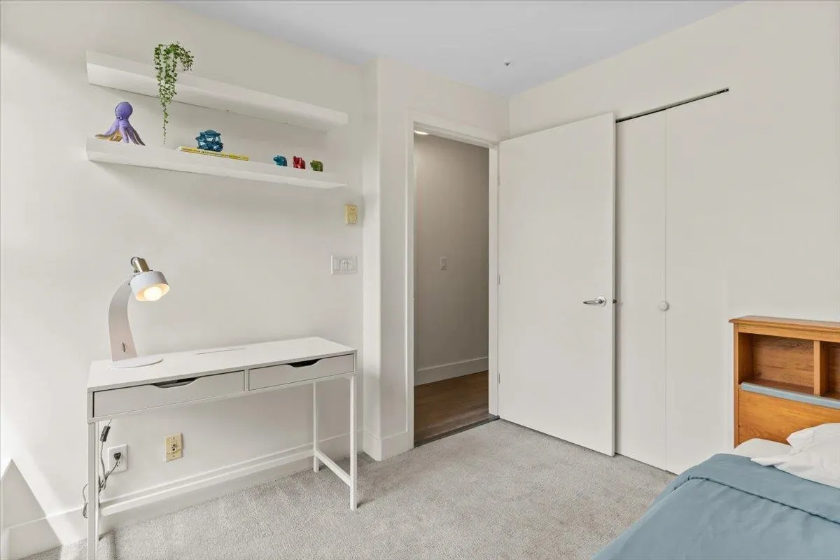 2688 Vine Street #111