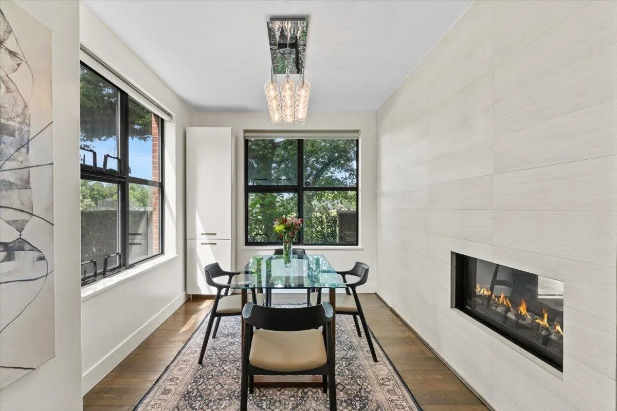2688 Vine Street #111