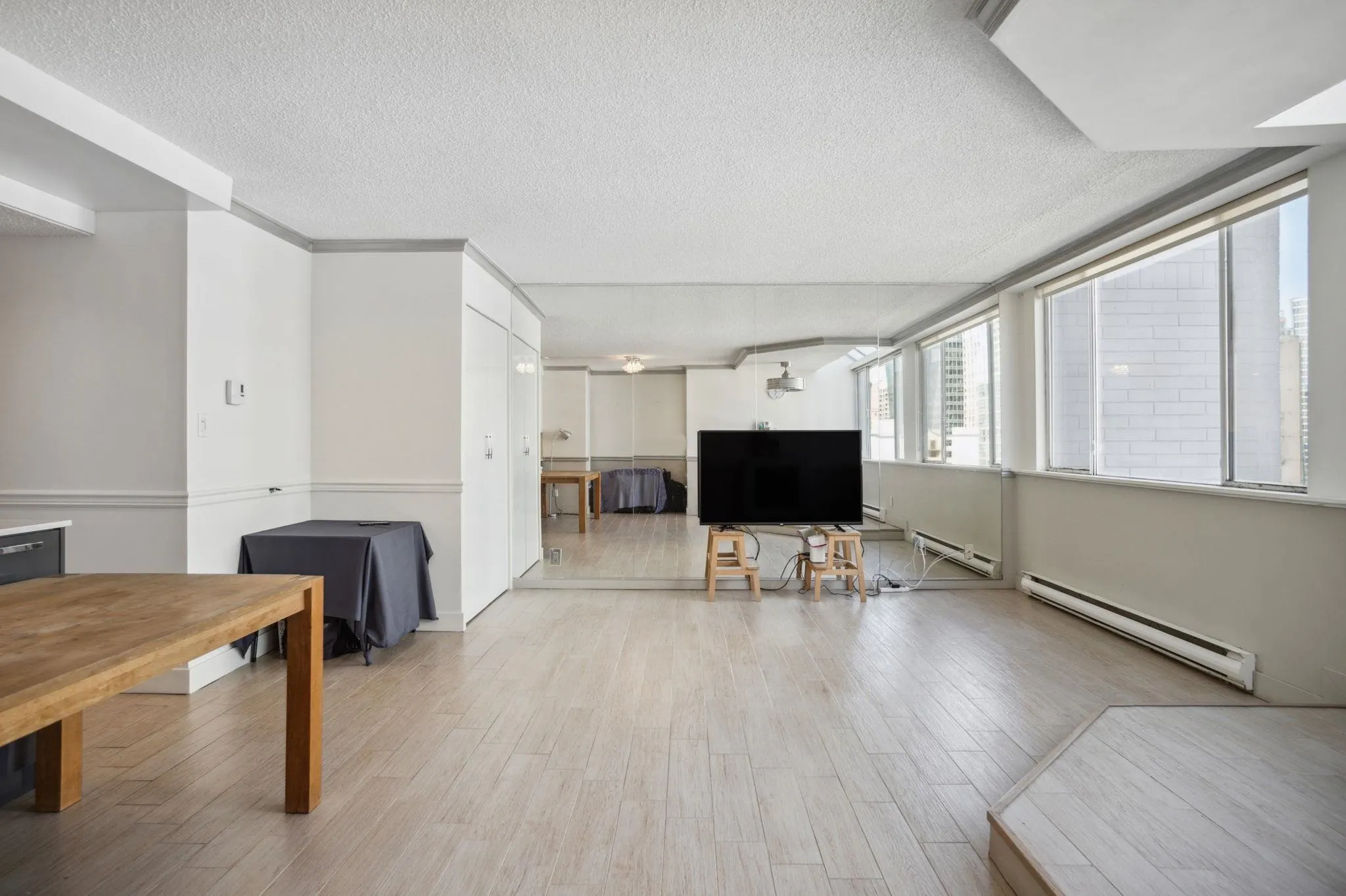 1270 Robson Street #702