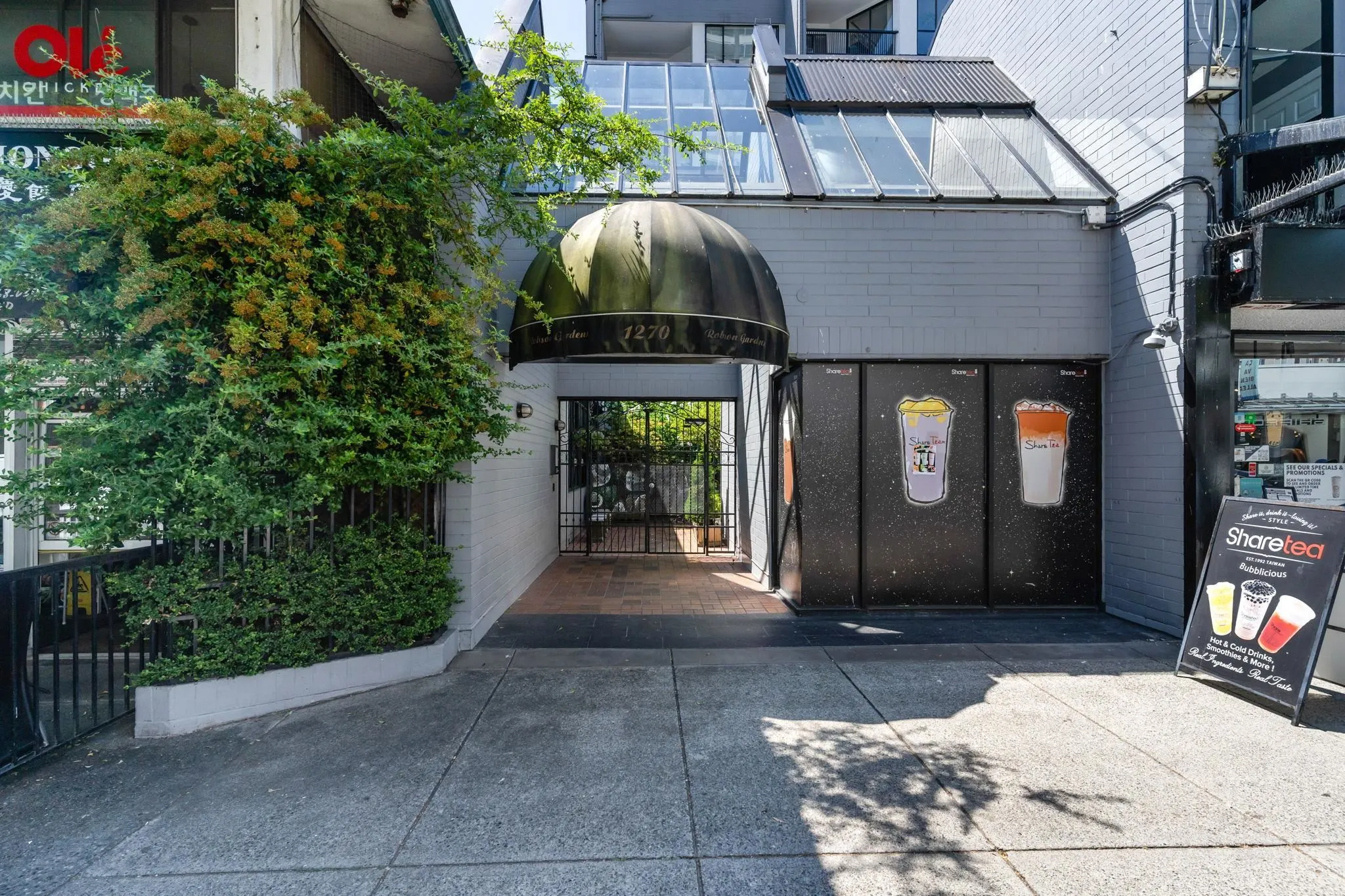 1270 Robson Street #702