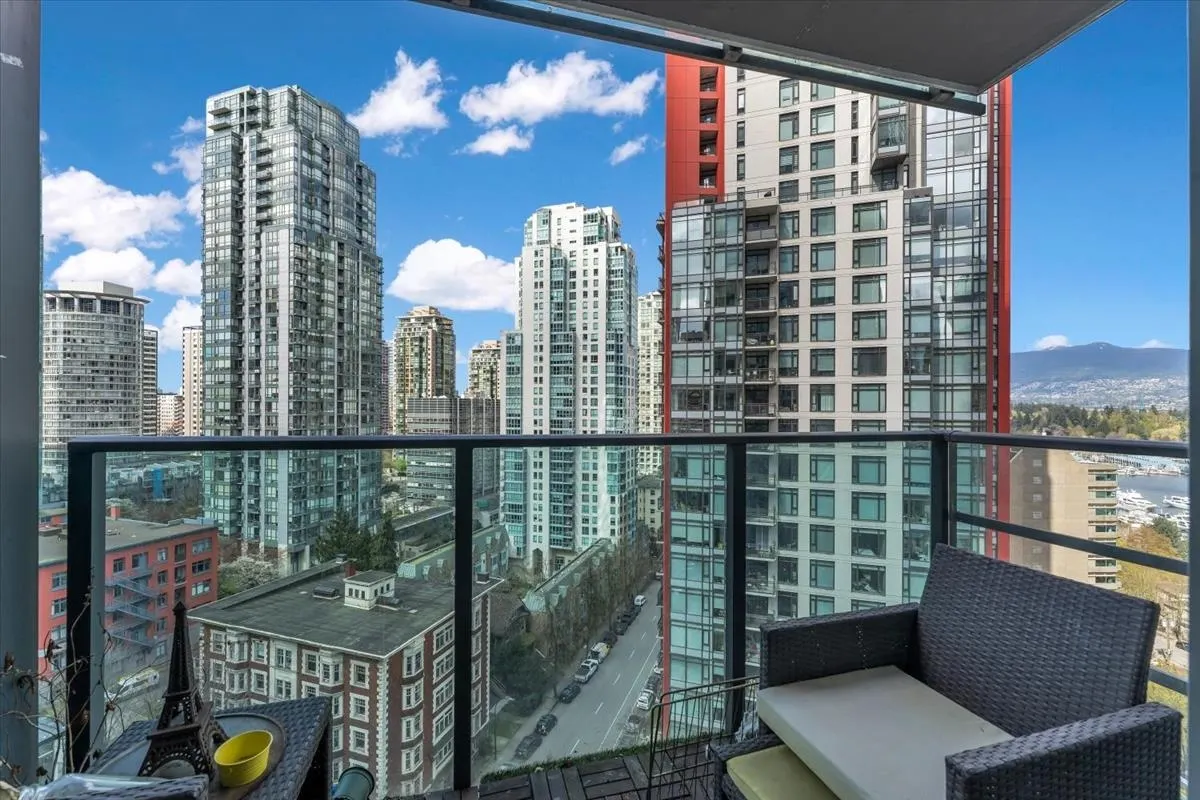 1189 Melville Street #1707