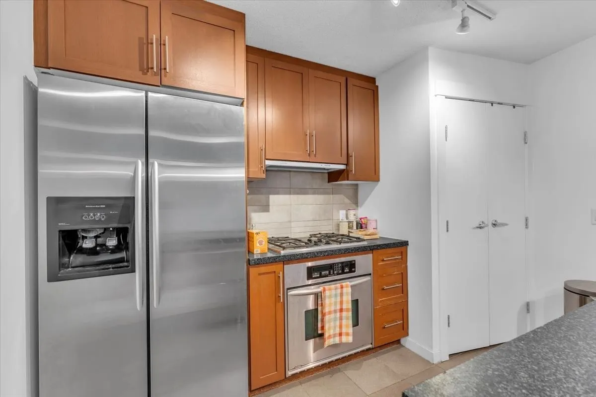 1189 Melville Street #1707