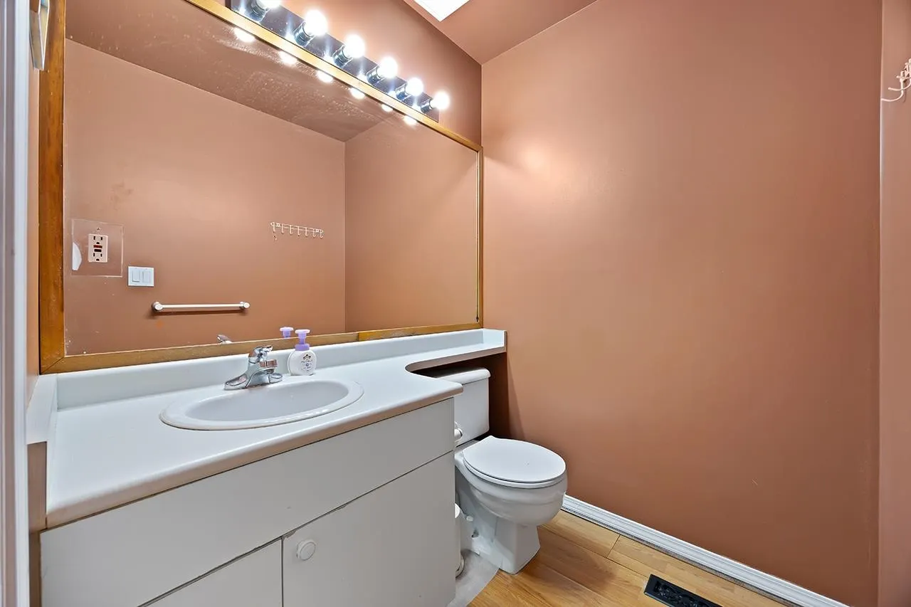 16233 82 Avenue #204