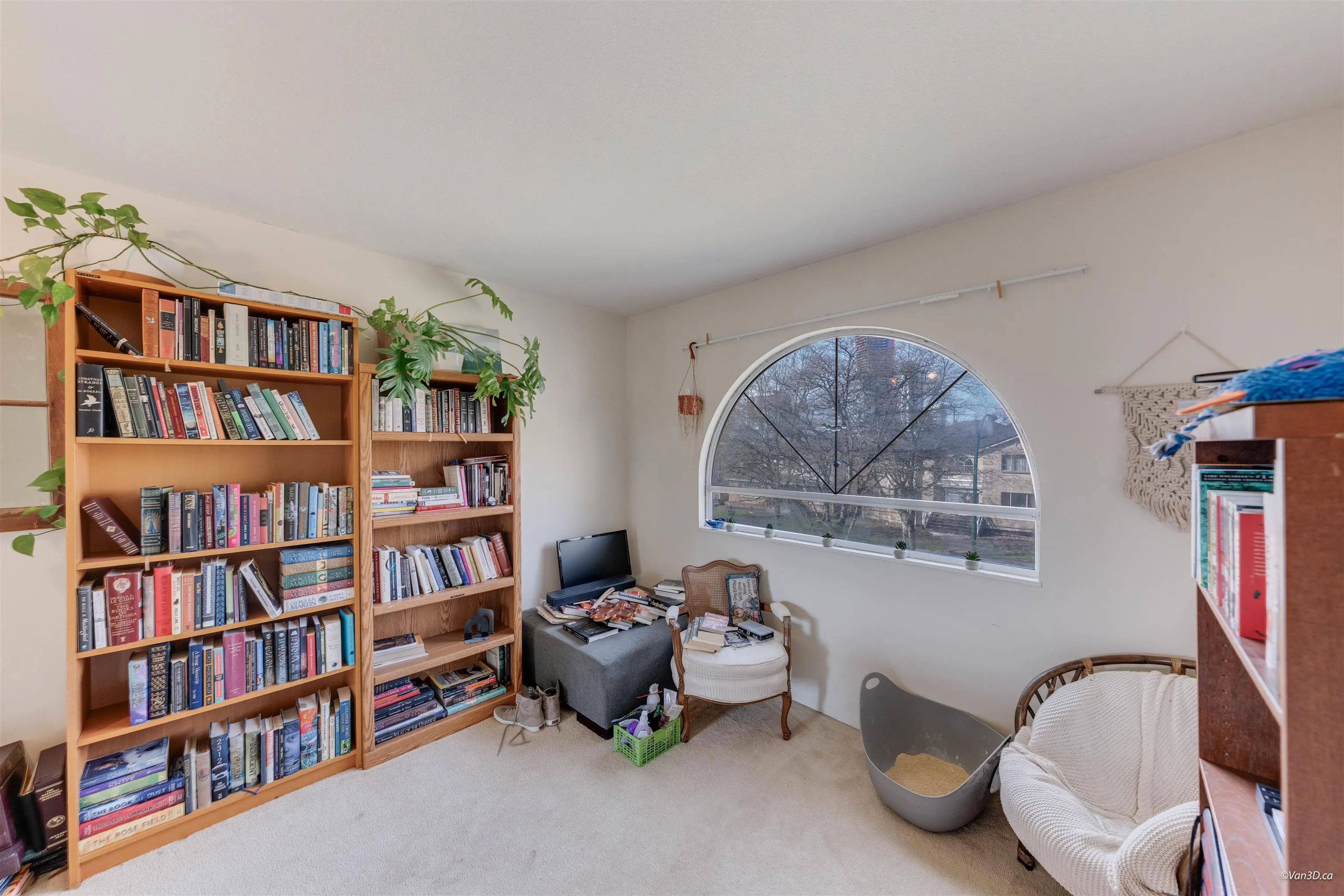 5592 Elizabeth Street