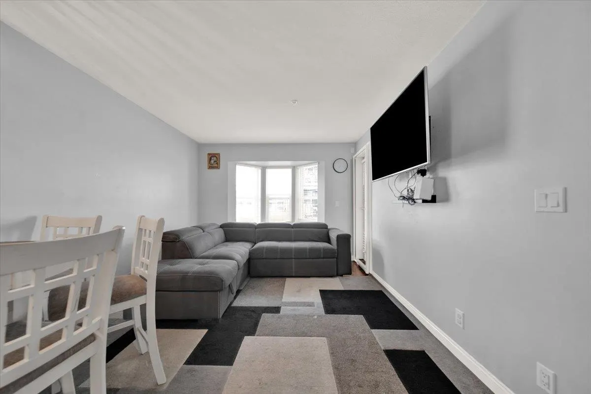 5454 198 Street #210