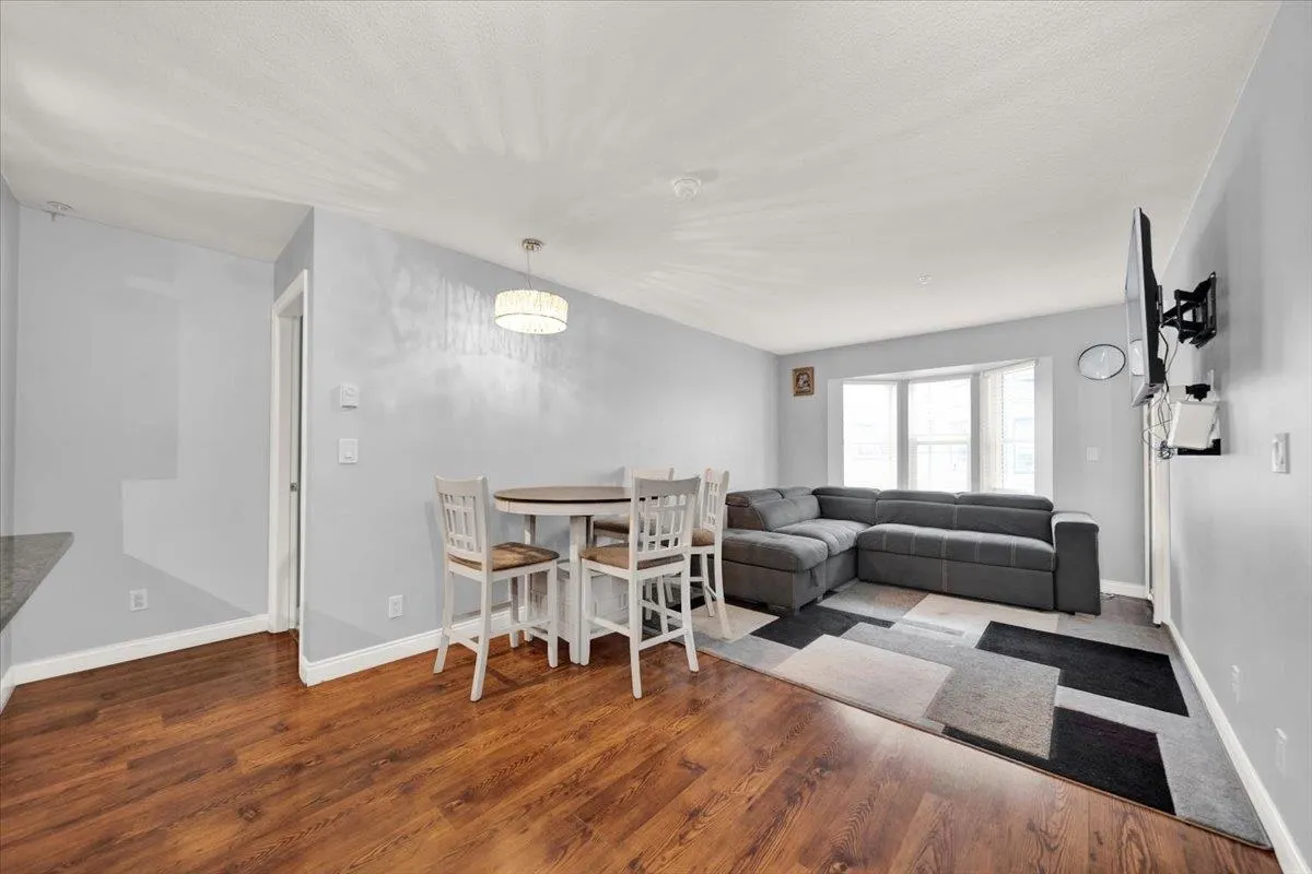 5454 198 Street #210