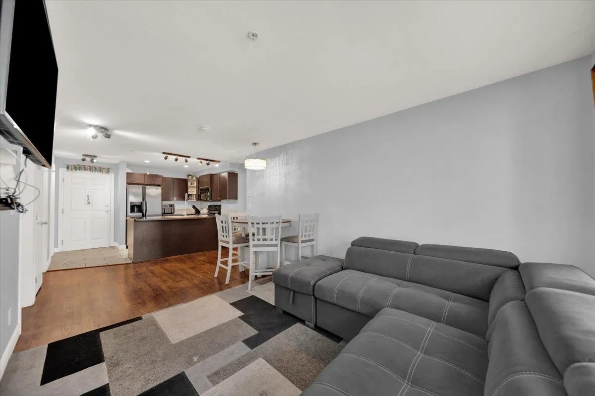 5454 198 Street #210