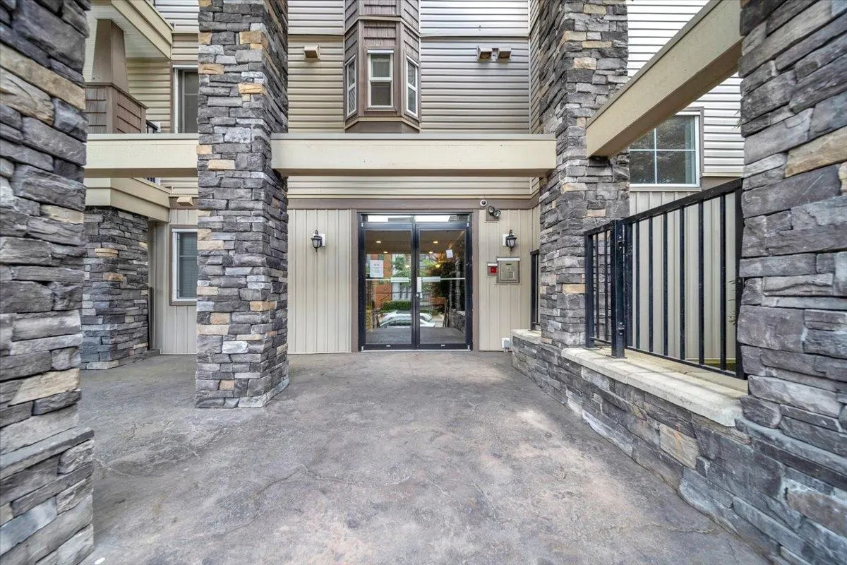 5454 198 Street #210