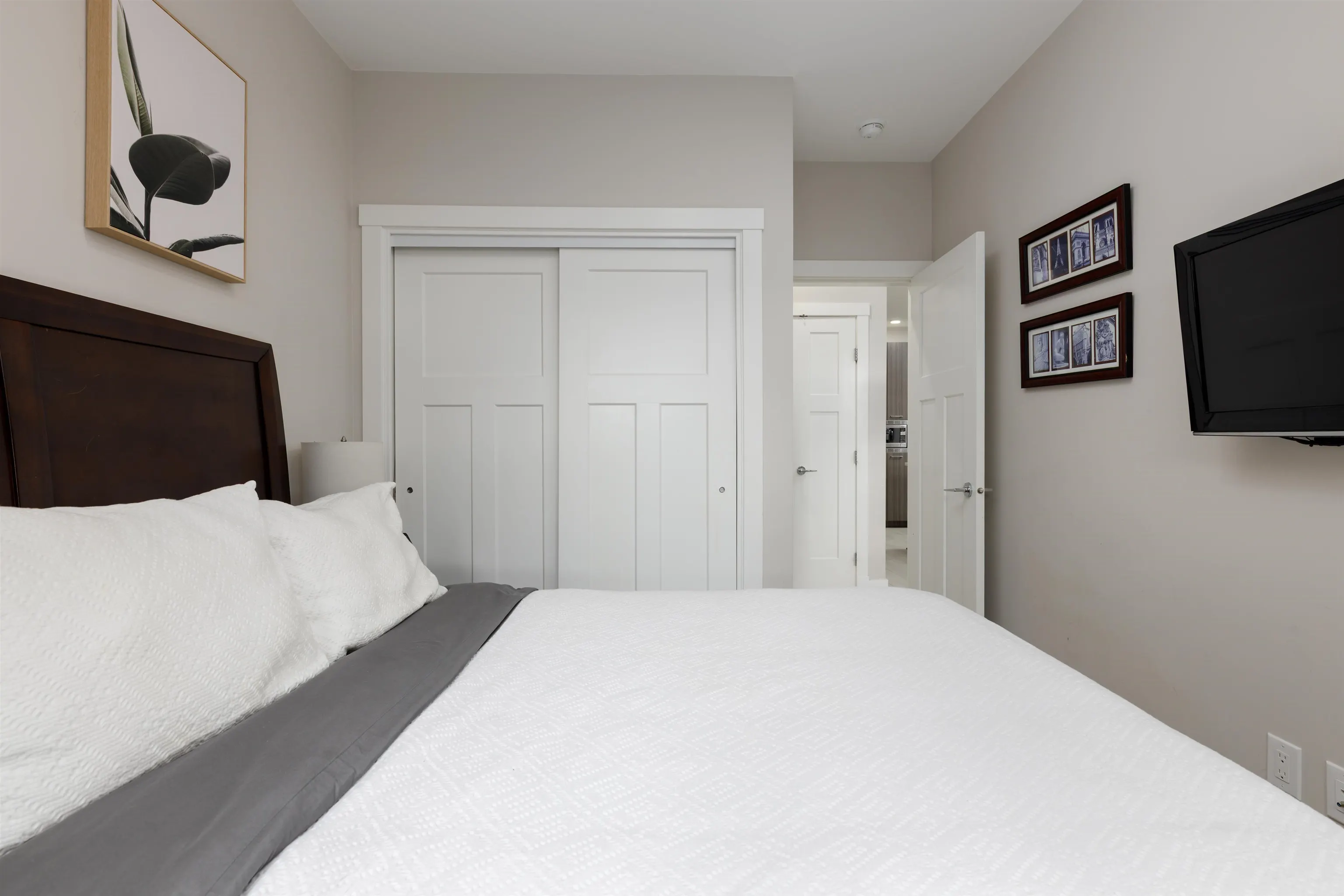 4690 Hawk Lane #122