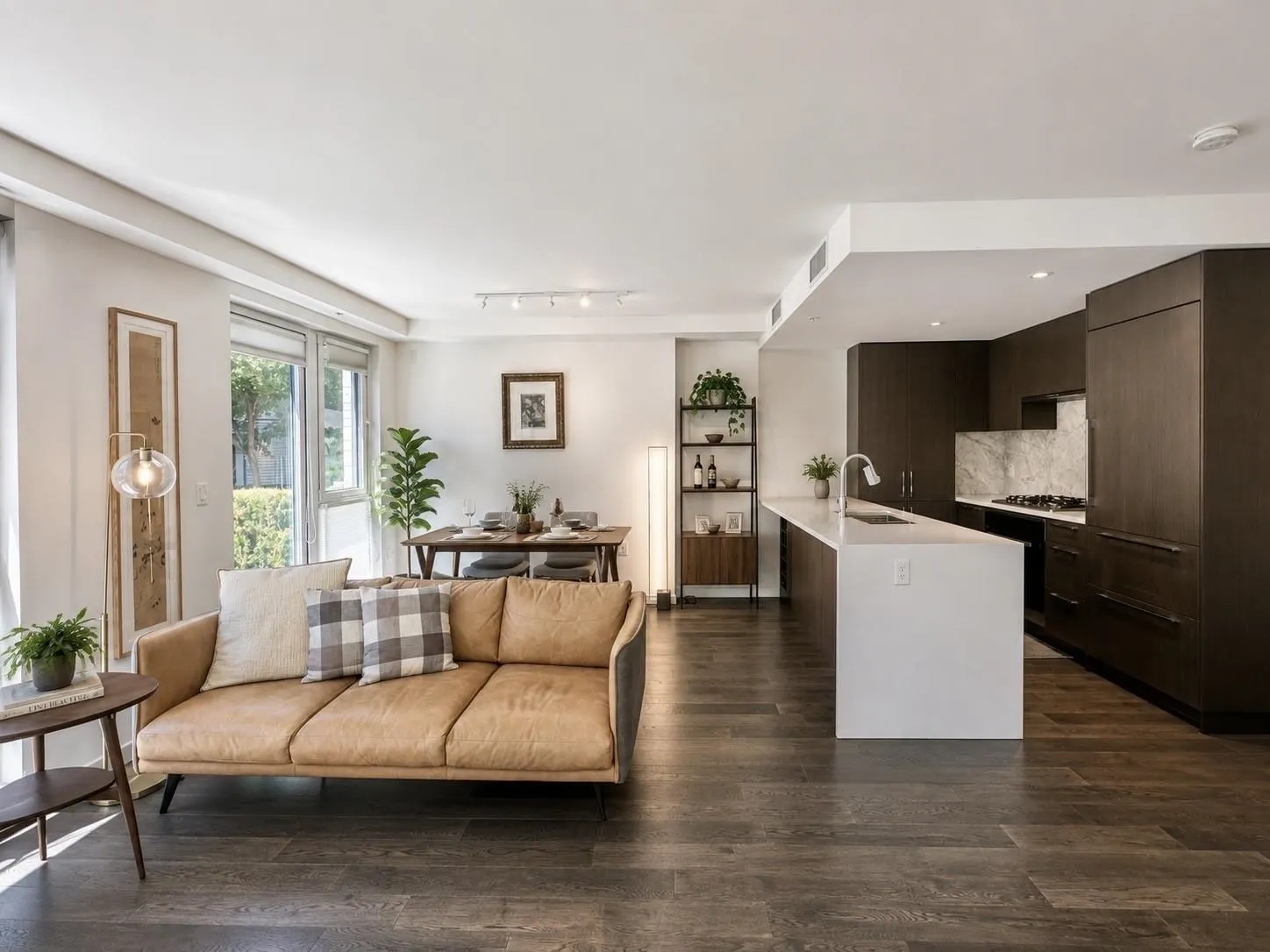 5383 Cambie Street #104