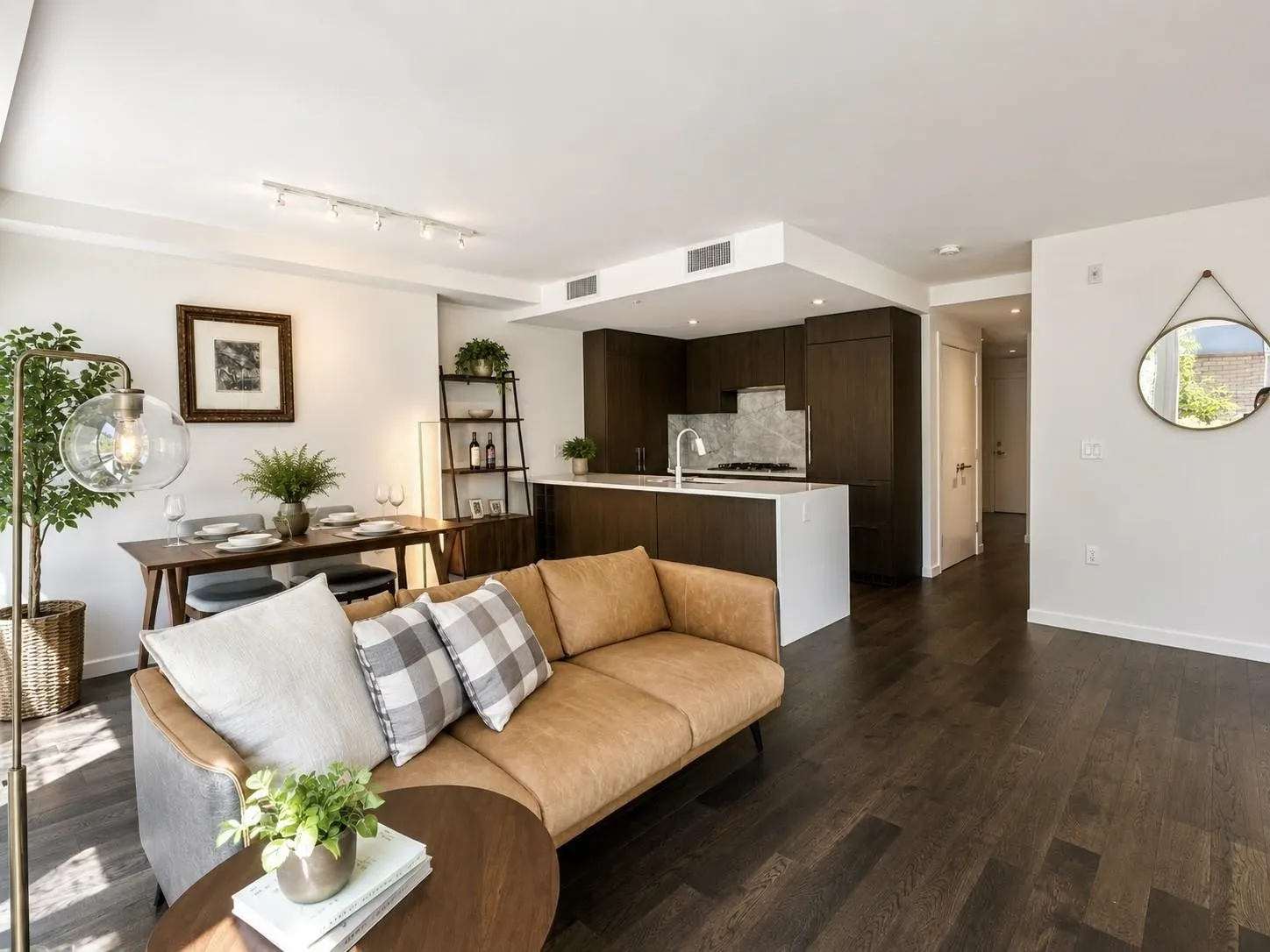 5383 Cambie Street #104