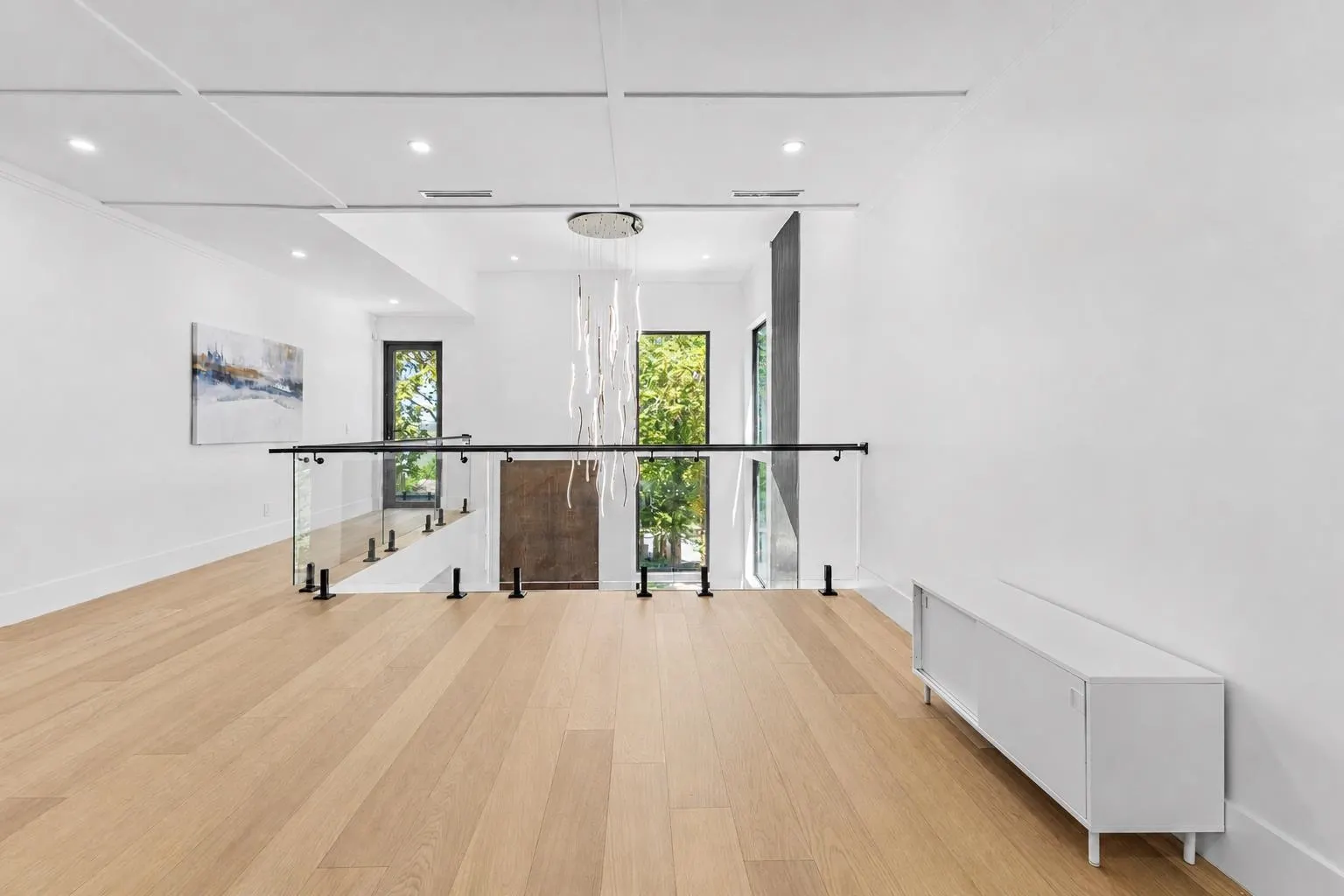 13046 Crescent Road