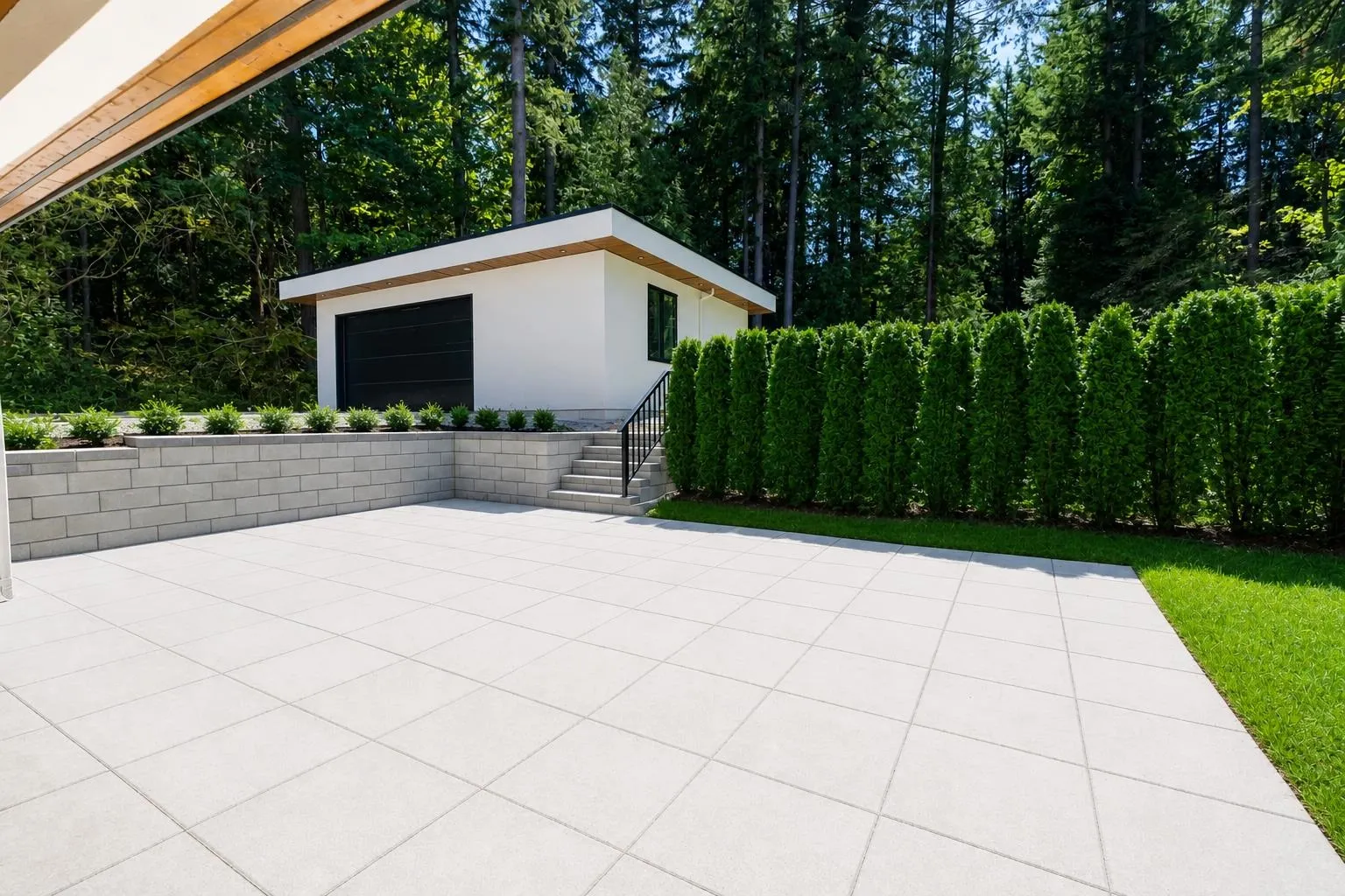 13046 Crescent Road