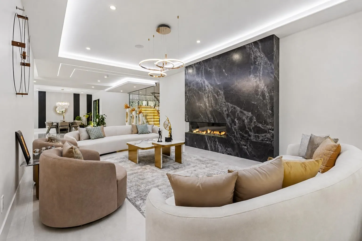 13046 Crescent Road