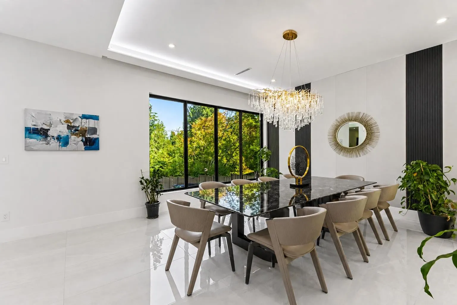 13046 Crescent Road