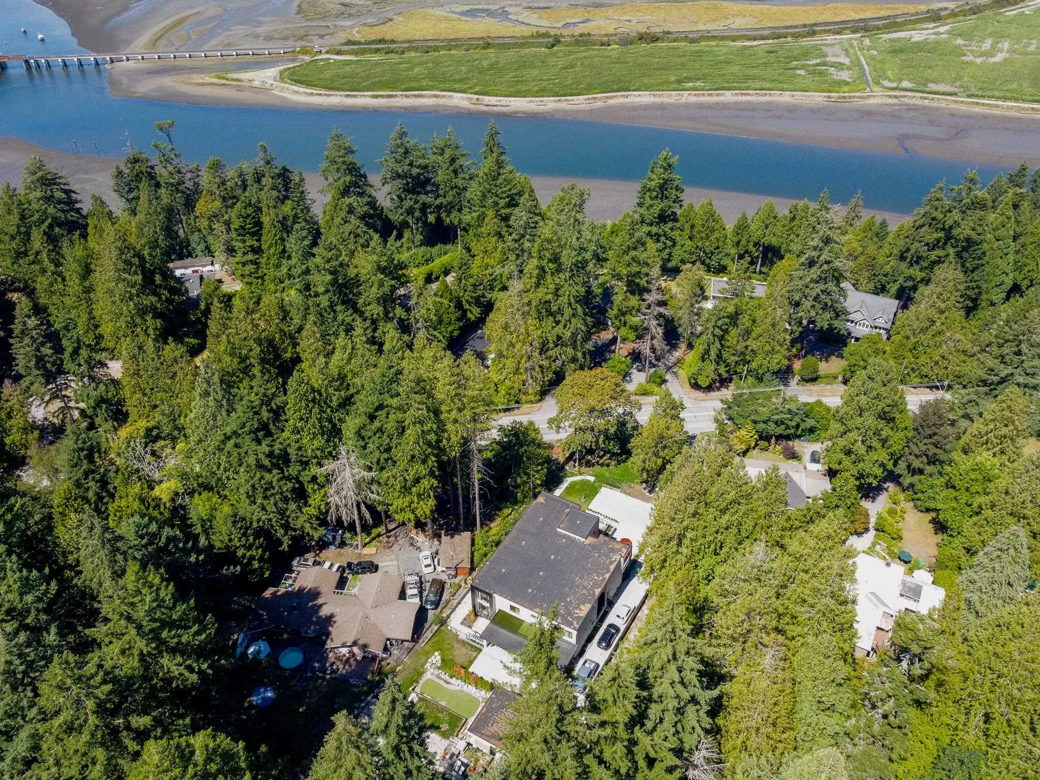13046 Crescent Road