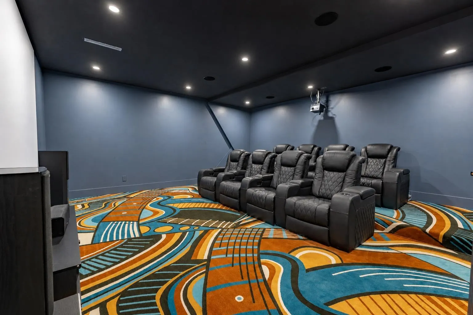 13046 Crescent Road
