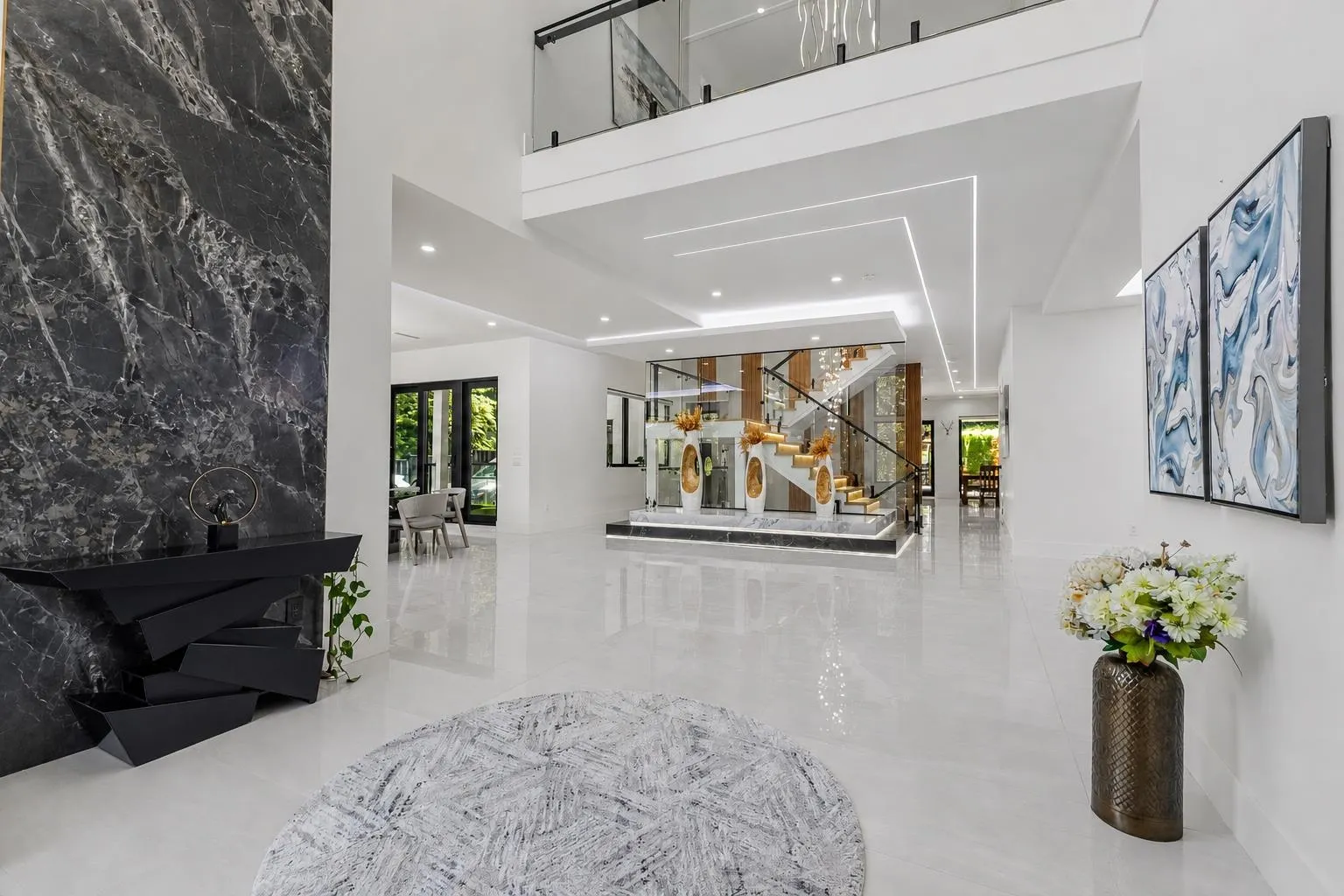 13046 Crescent Road