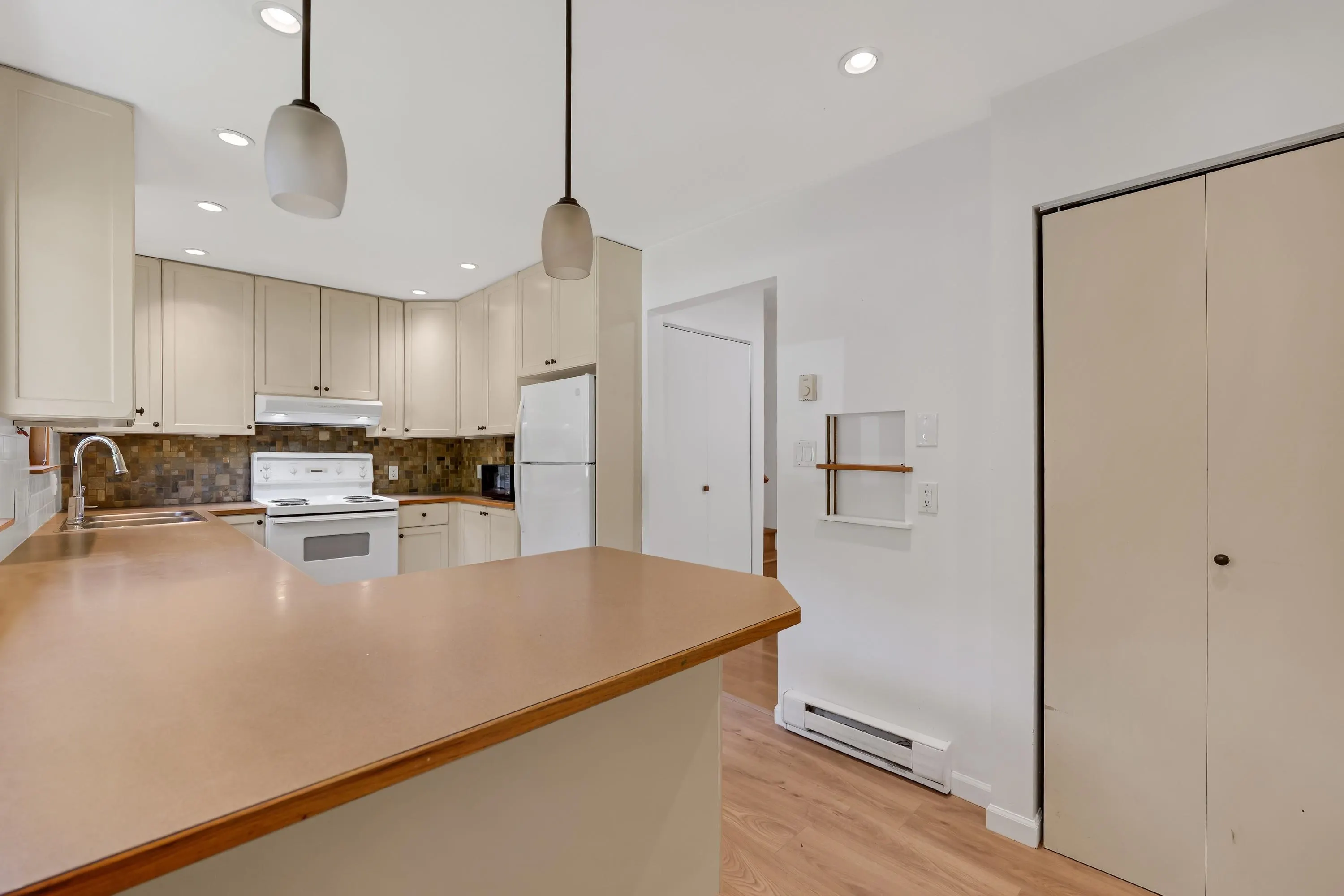 2655 Rhum & Eigg Drive