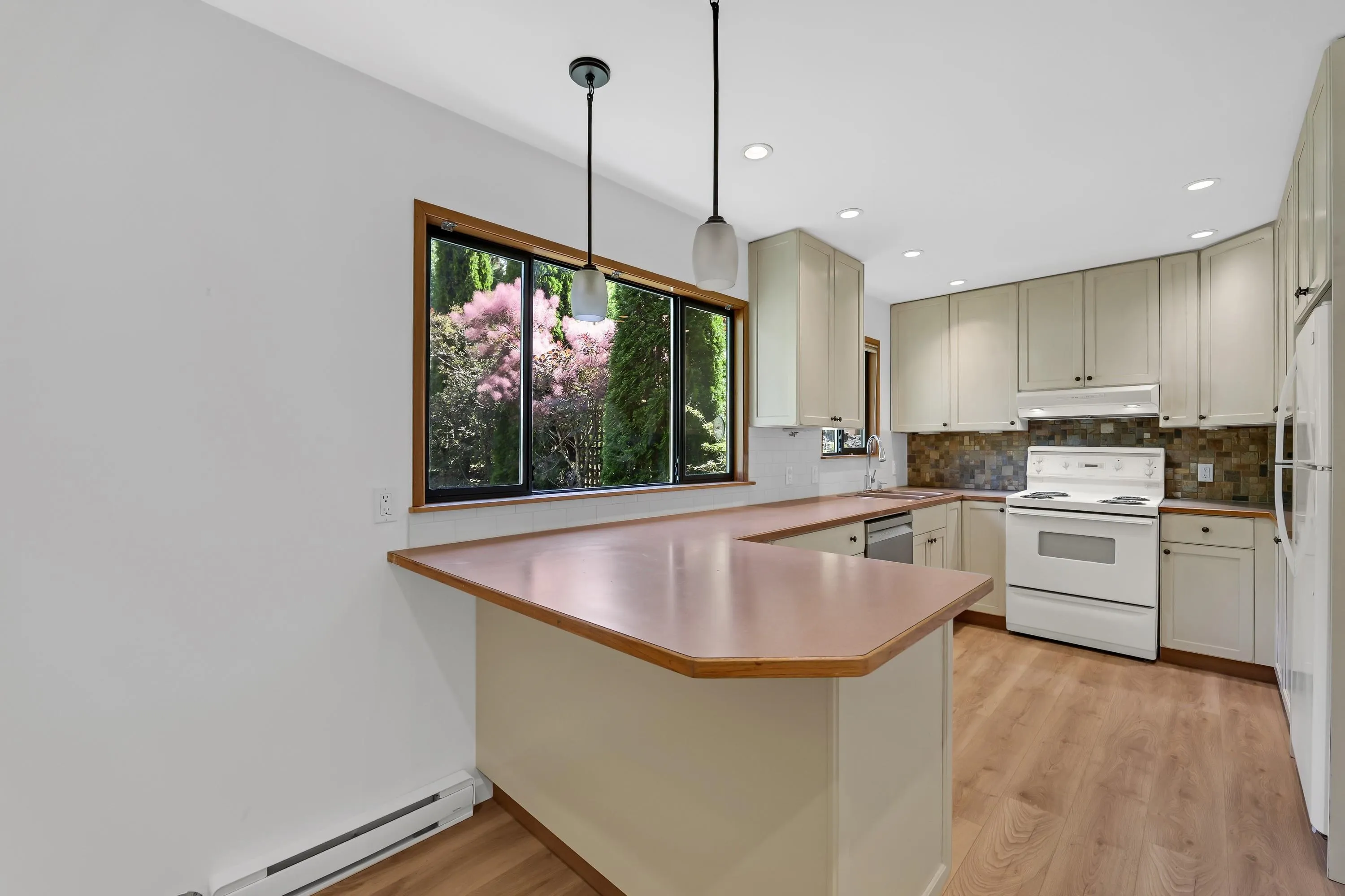 2655 Rhum & Eigg Drive